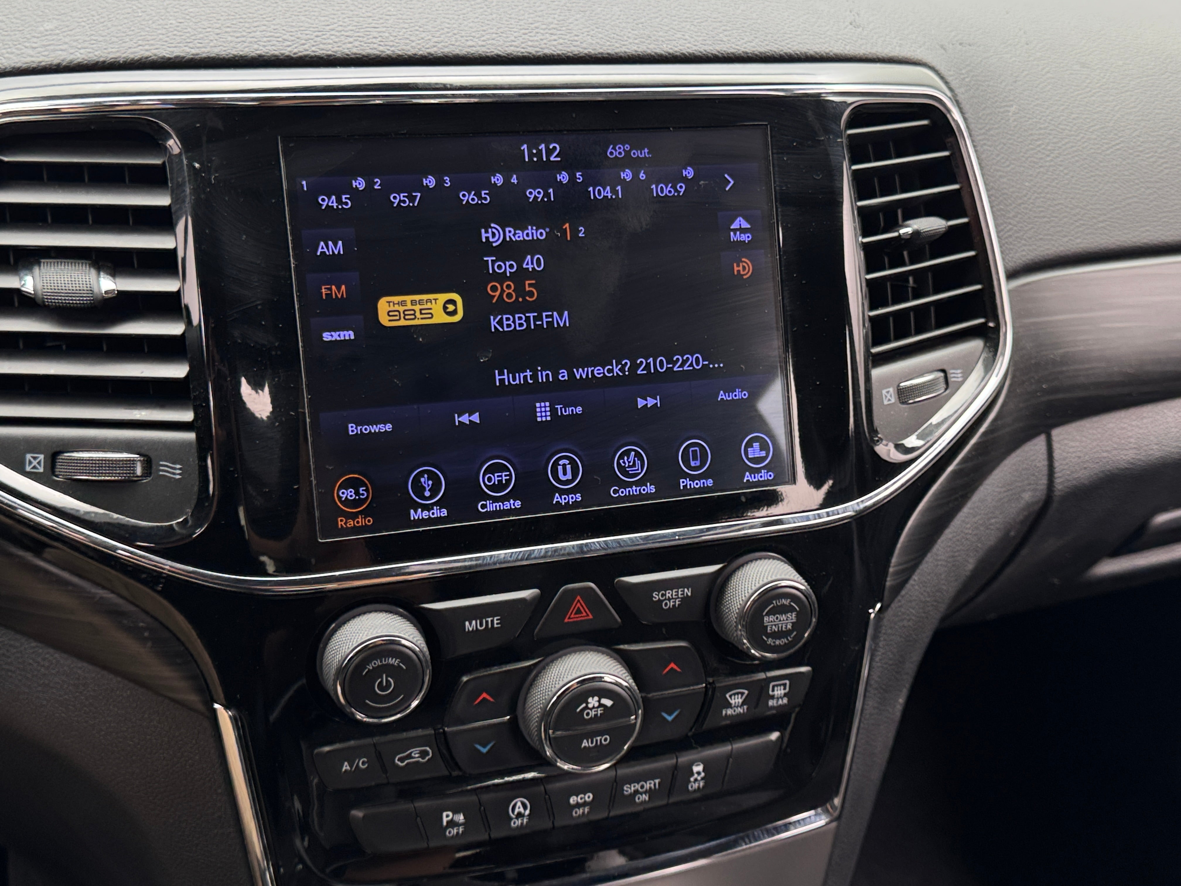 2019 Jeep Grand Cherokee Altitude 4