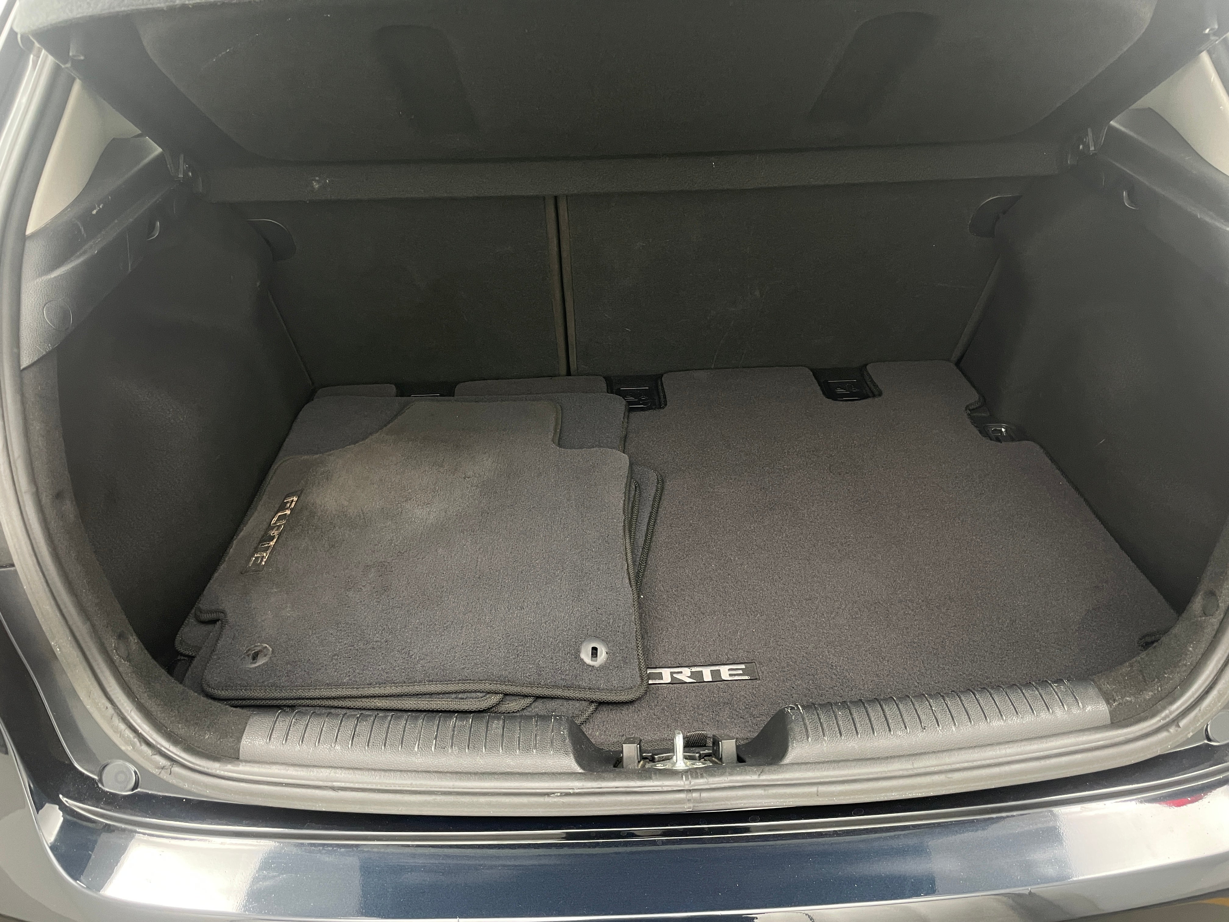 2017 Kia Forte LX 7