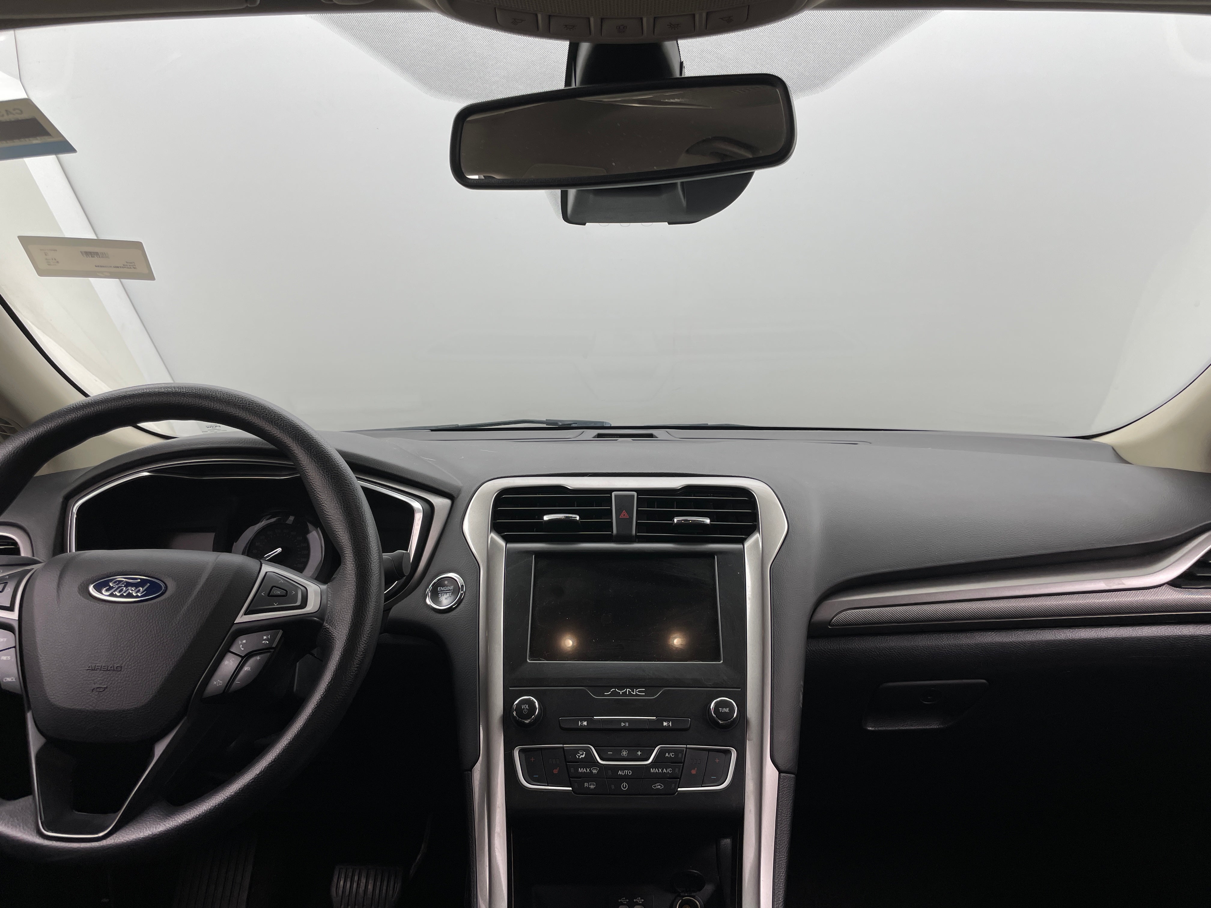 2020 Ford Fusion SE 3