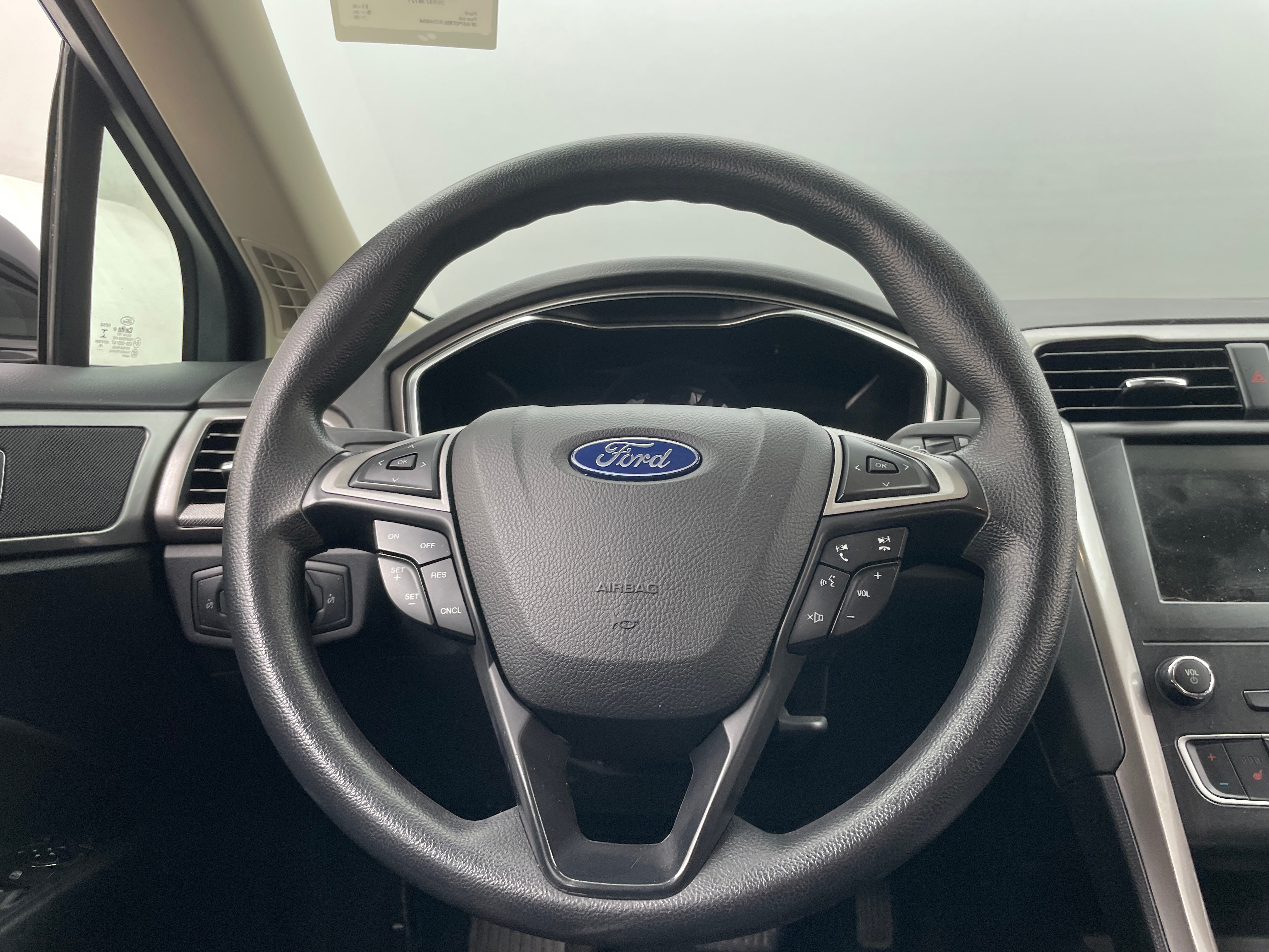 2020 Ford Fusion SE 5