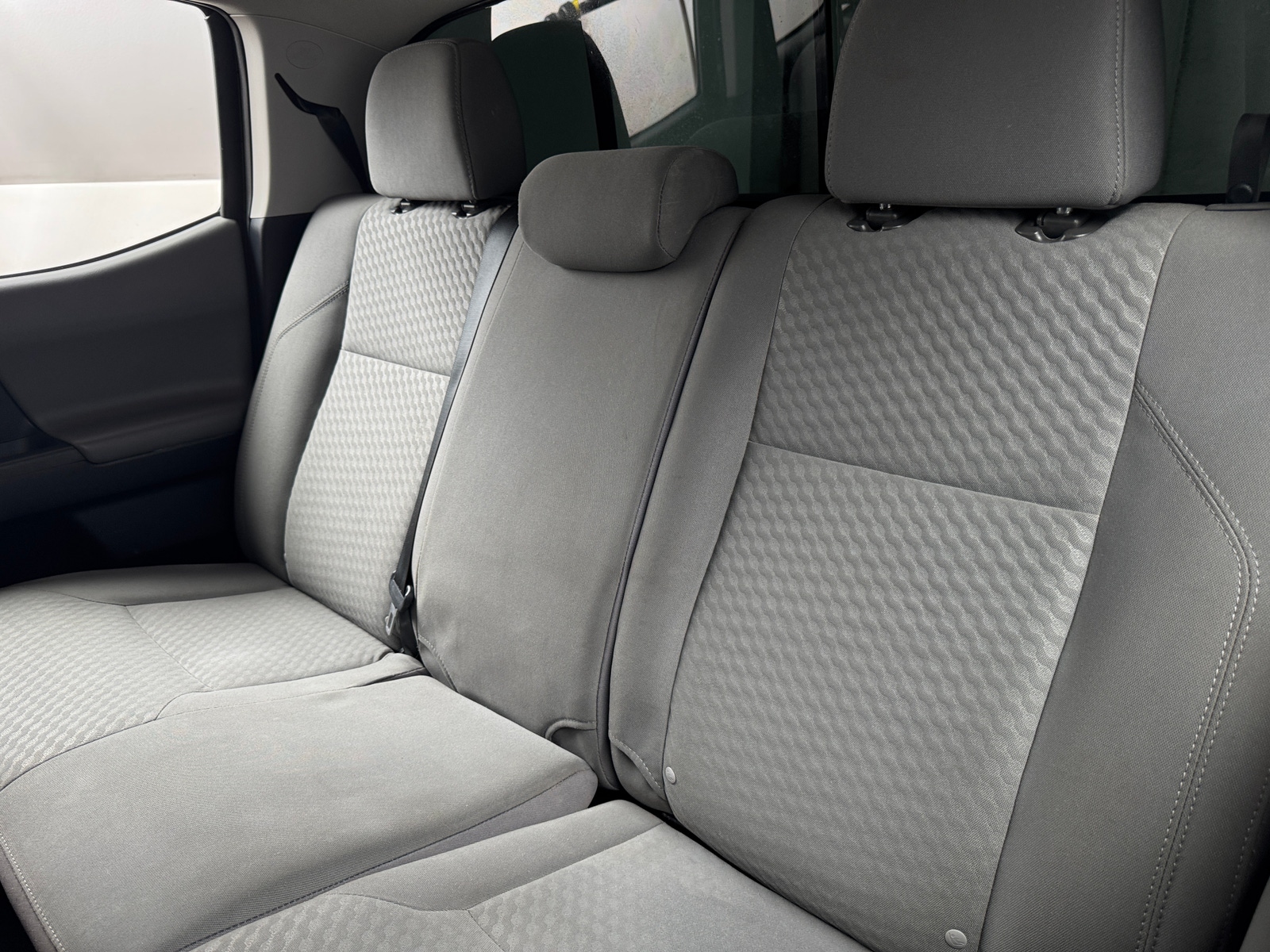 Thumbnail: 2020 Toyota Tacoma - 6