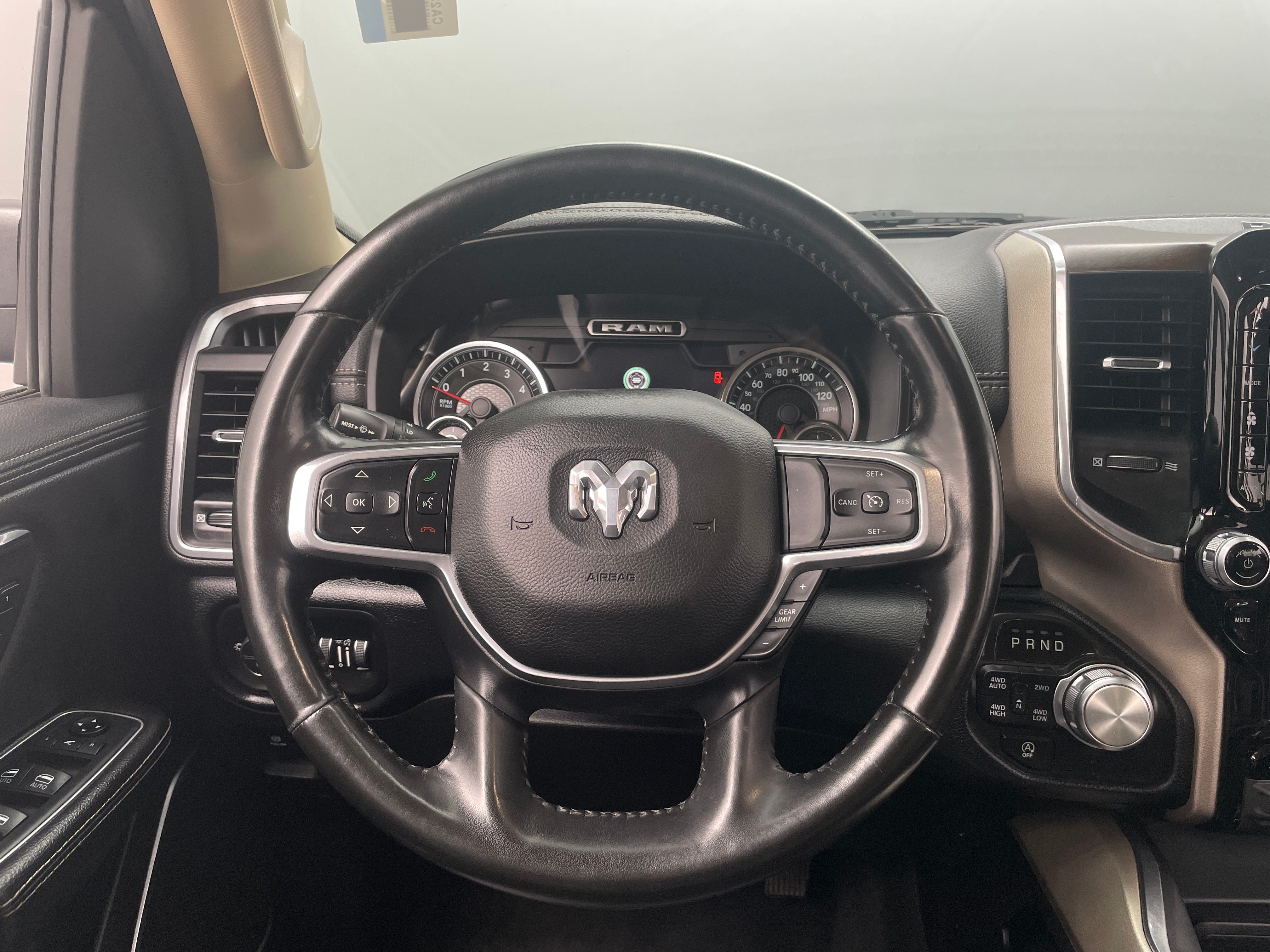 2021 RAM 1500 Laramie 4