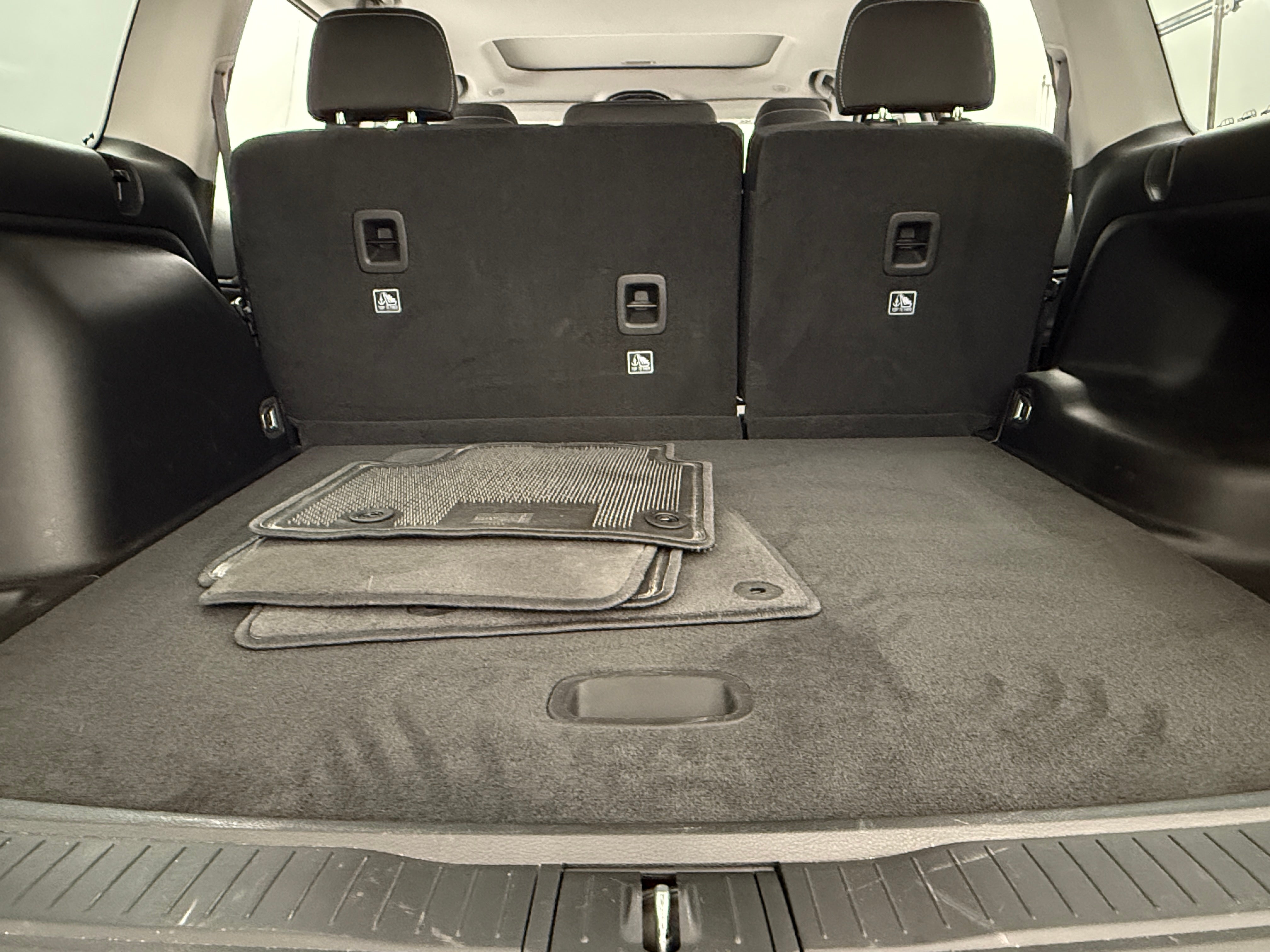 2023 Jeep Grand Cherokee Laredo 7
