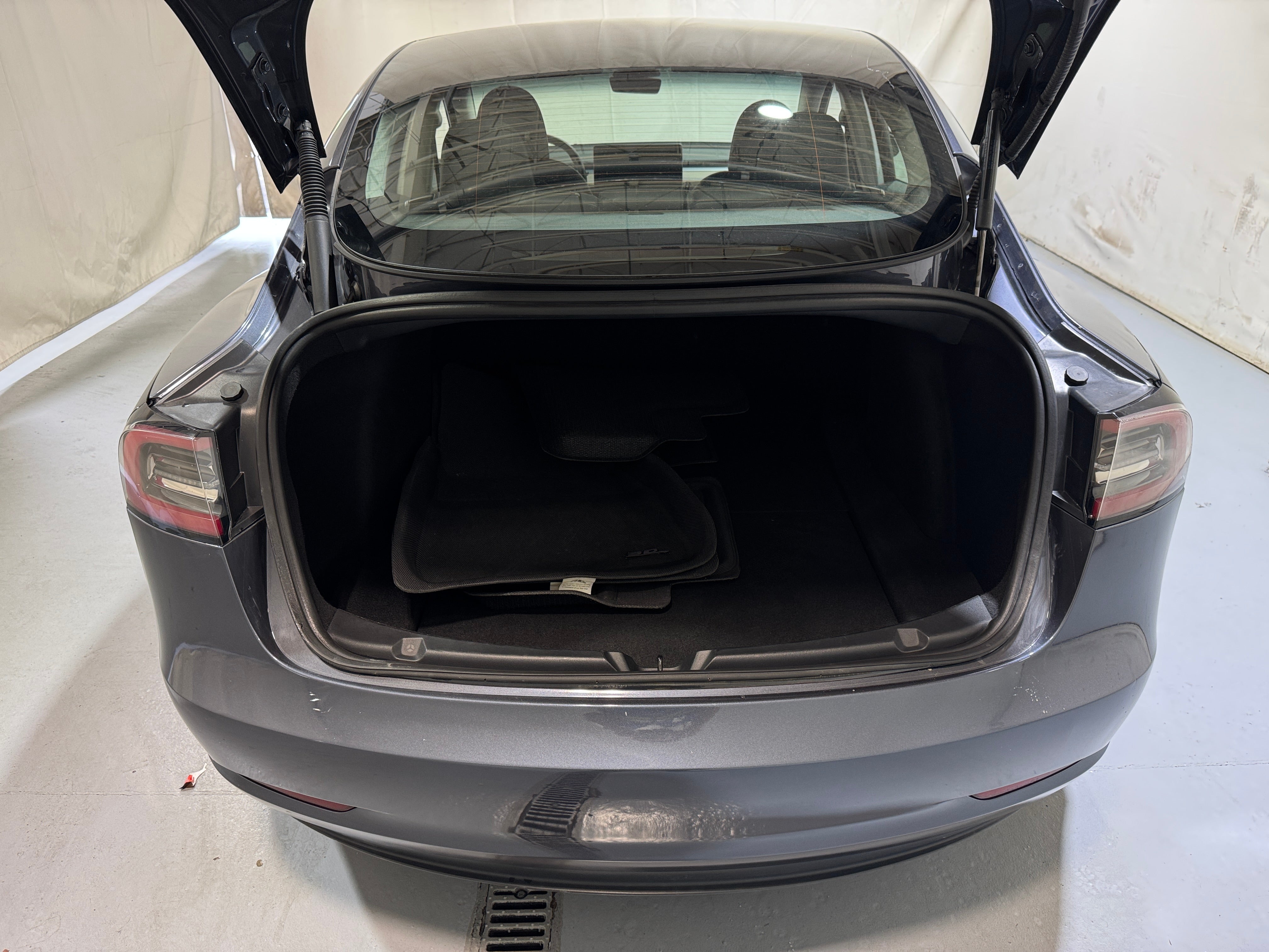 2023 Tesla Model 3 Standard Range 6