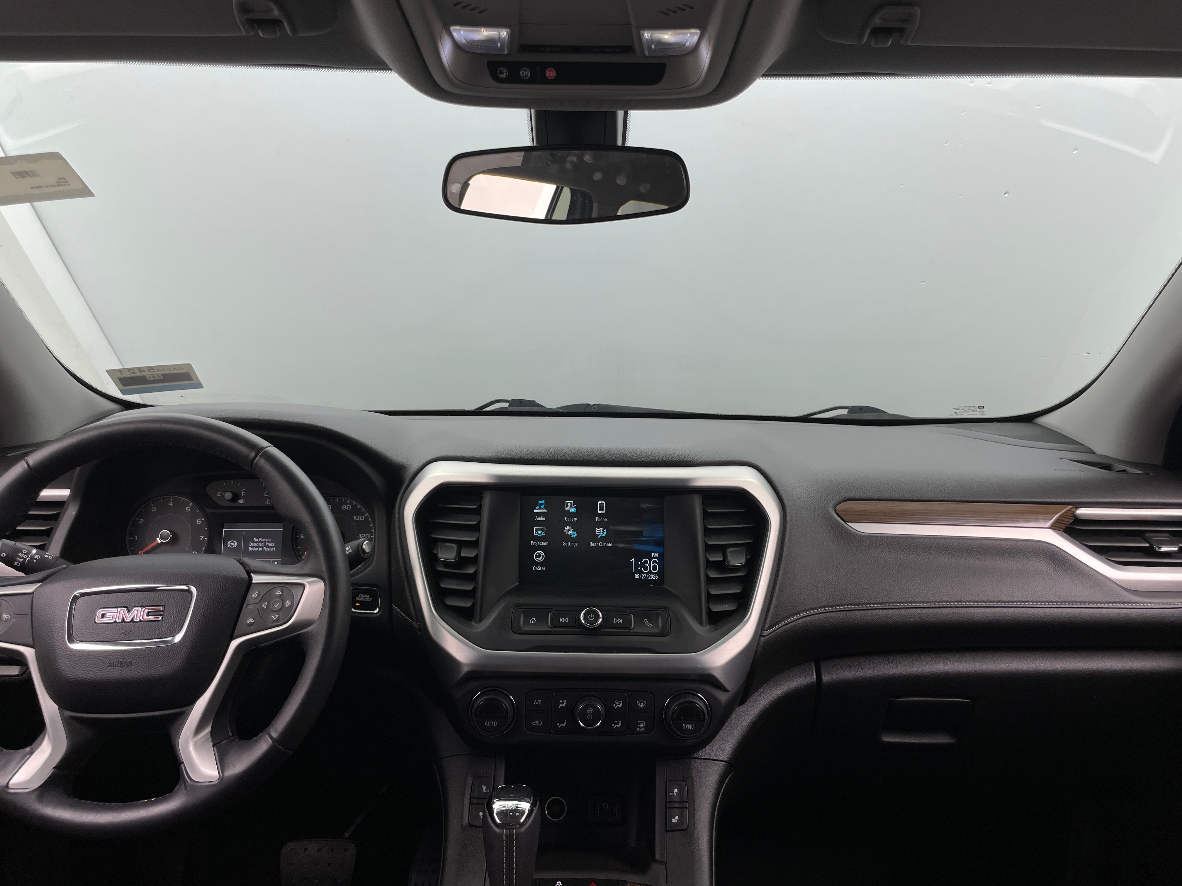 2017 GMC Acadia SLE 3