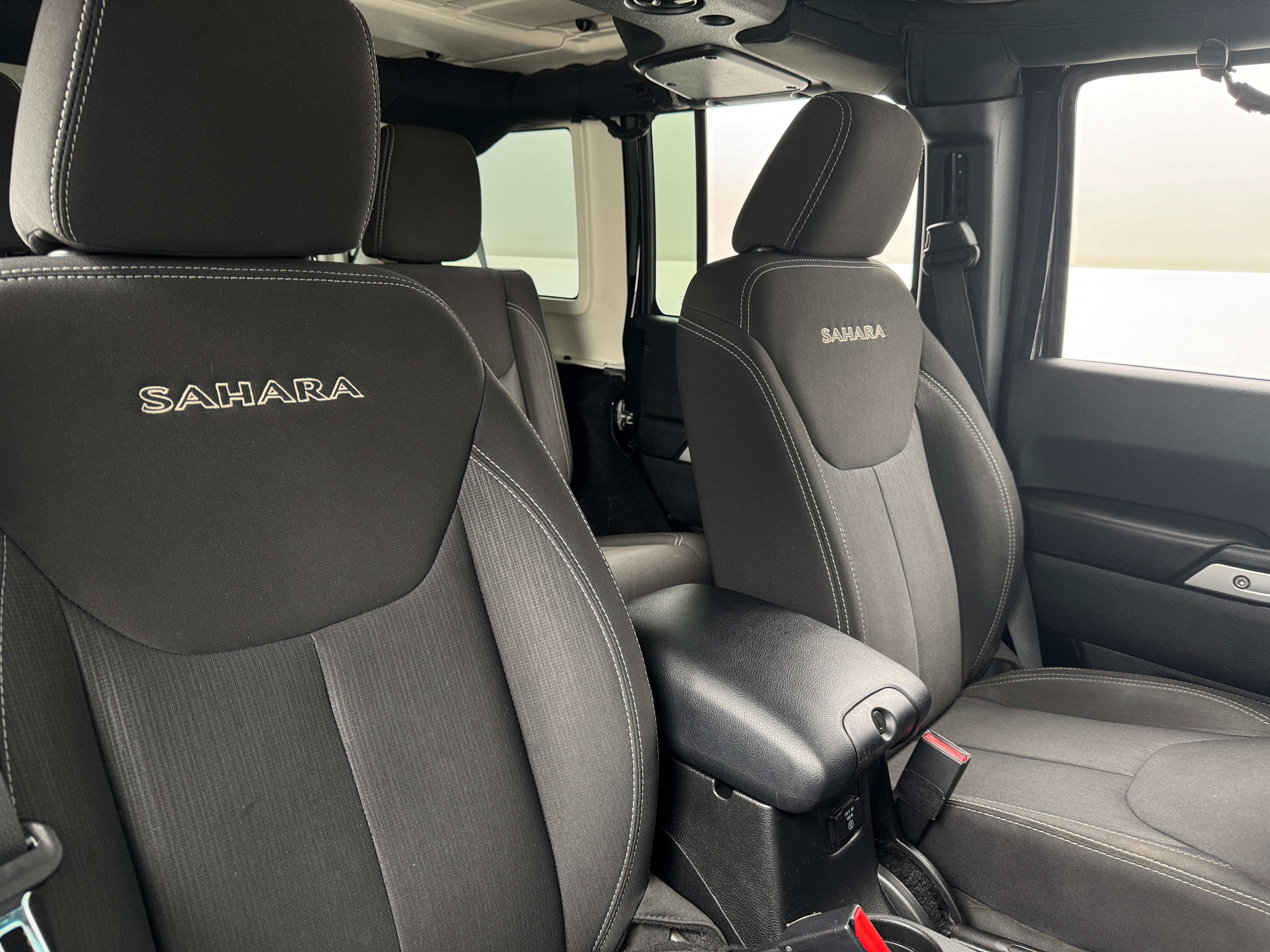 2017 Jeep Wrangler Unlimited Sahara 2