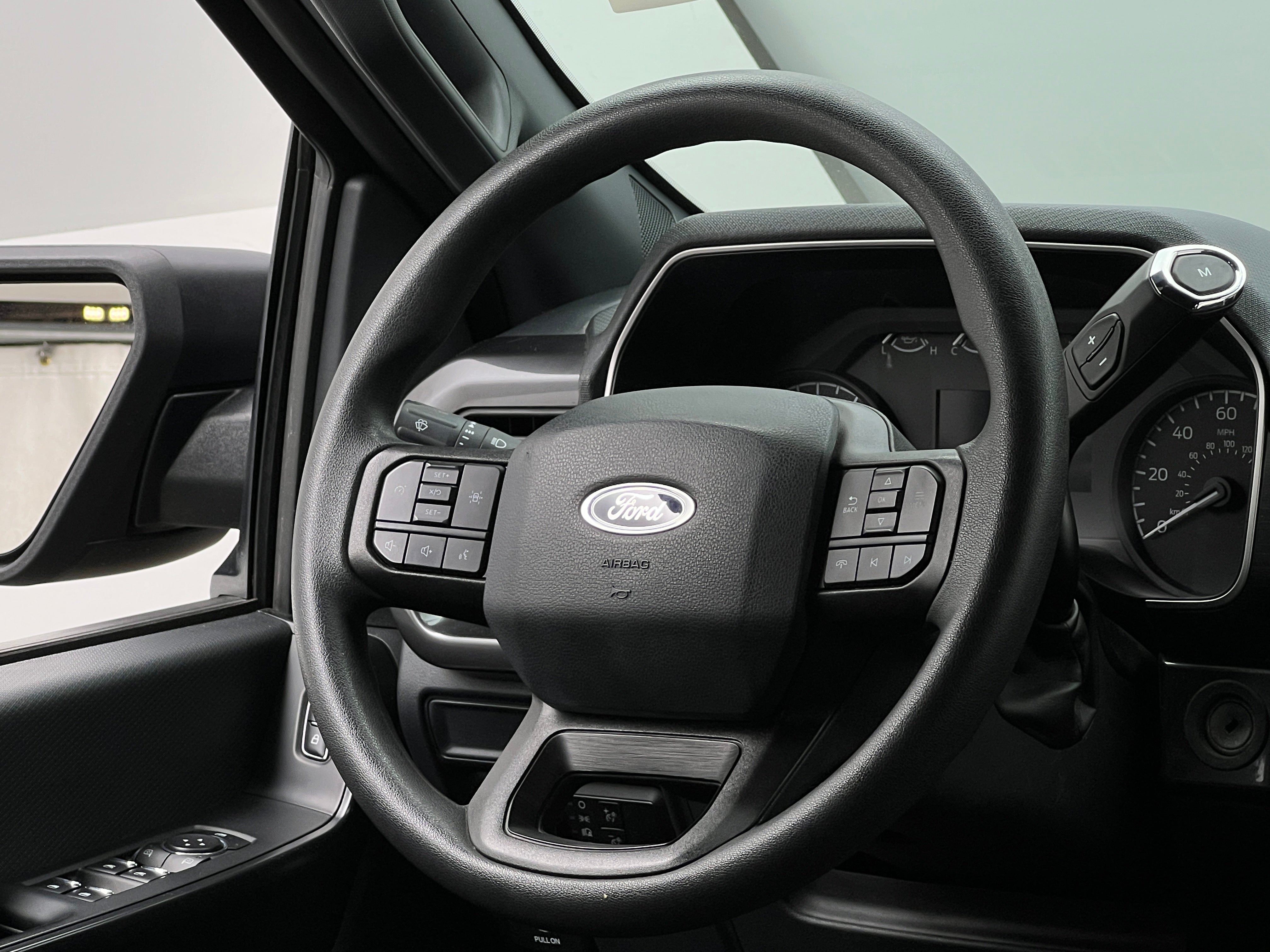2023 Ford Econoline E-150 5