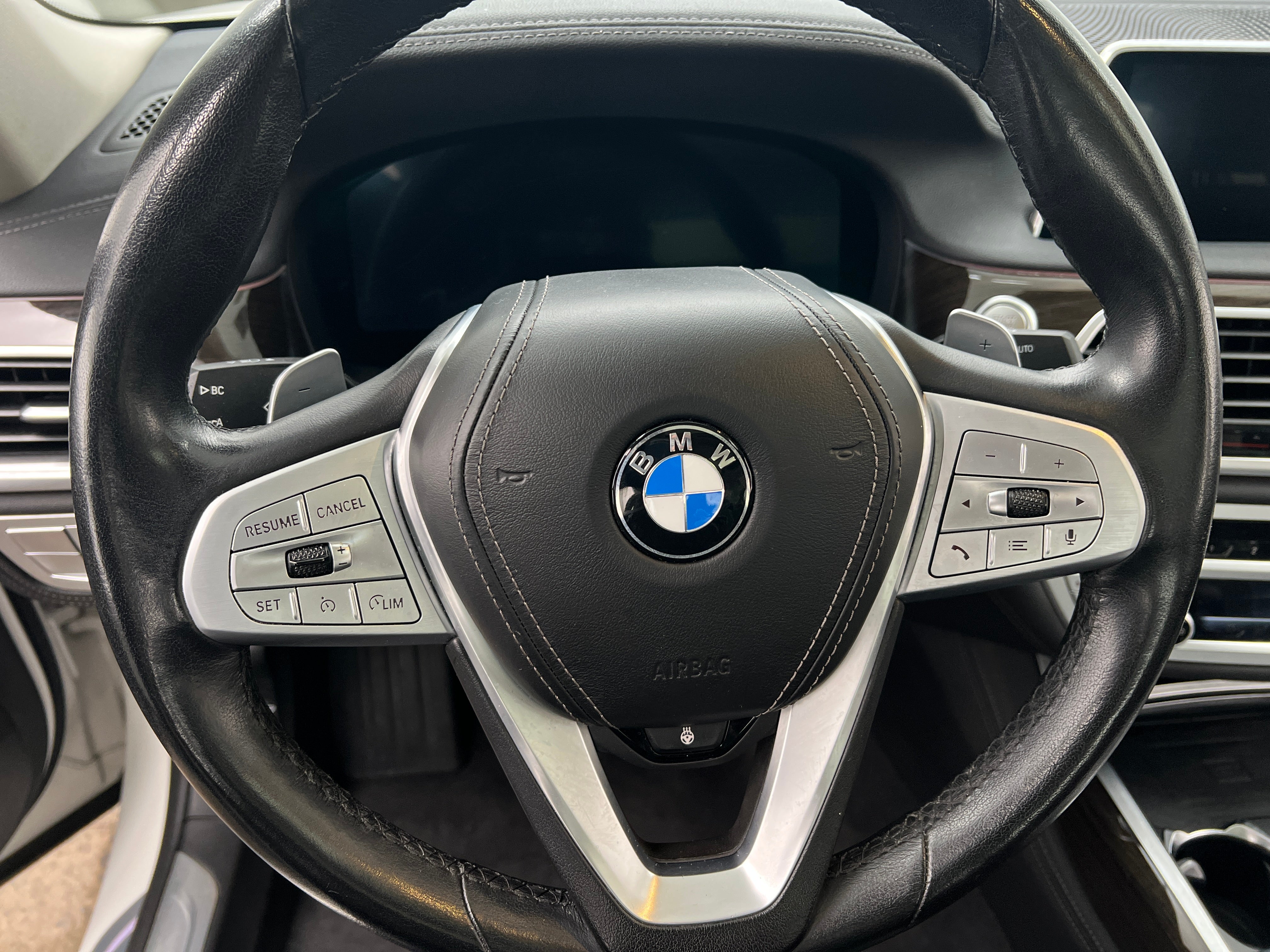 2022 BMW 7 Series 740i xDrive 4