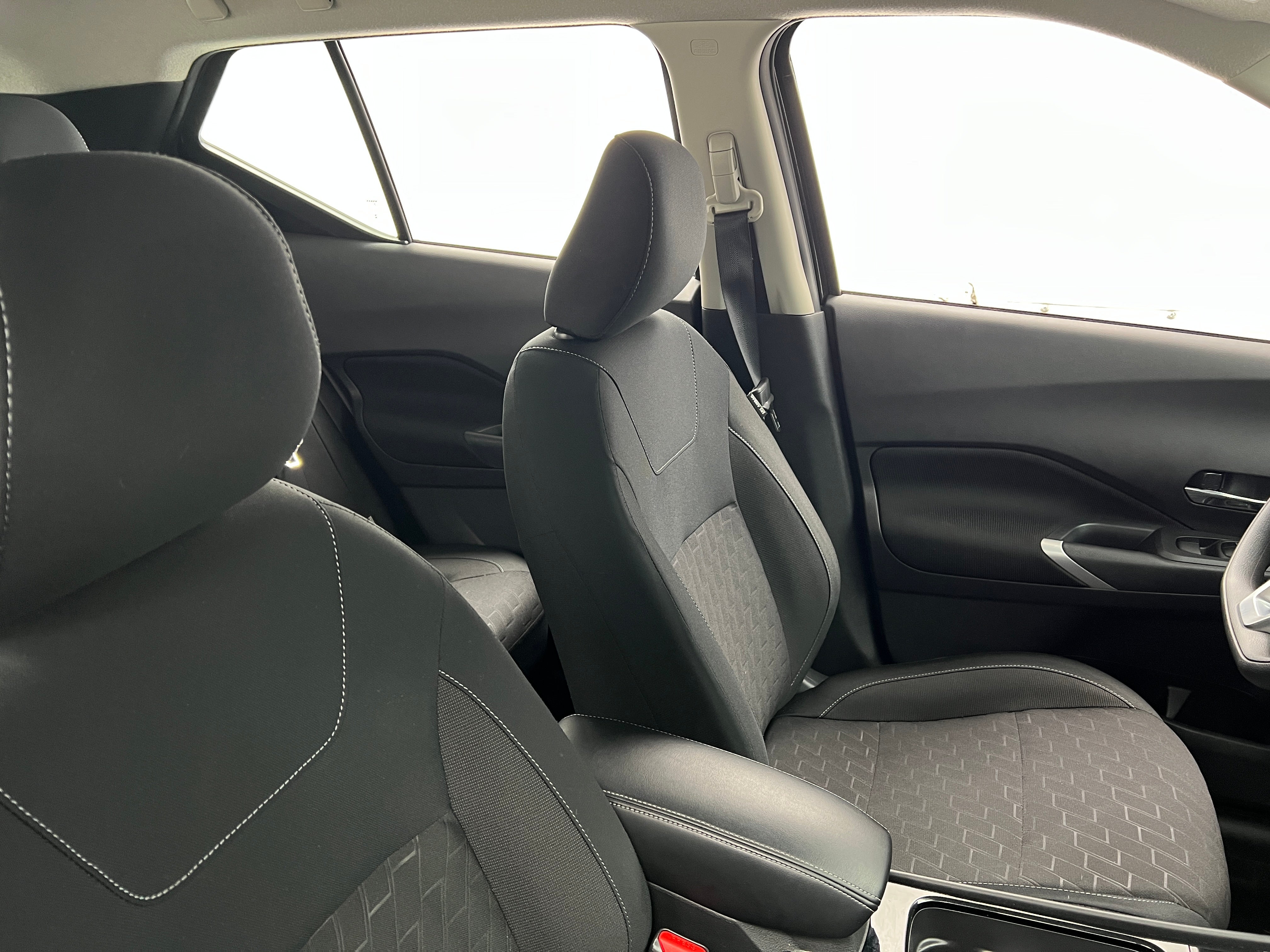 2024 Nissan Kicks SV 2