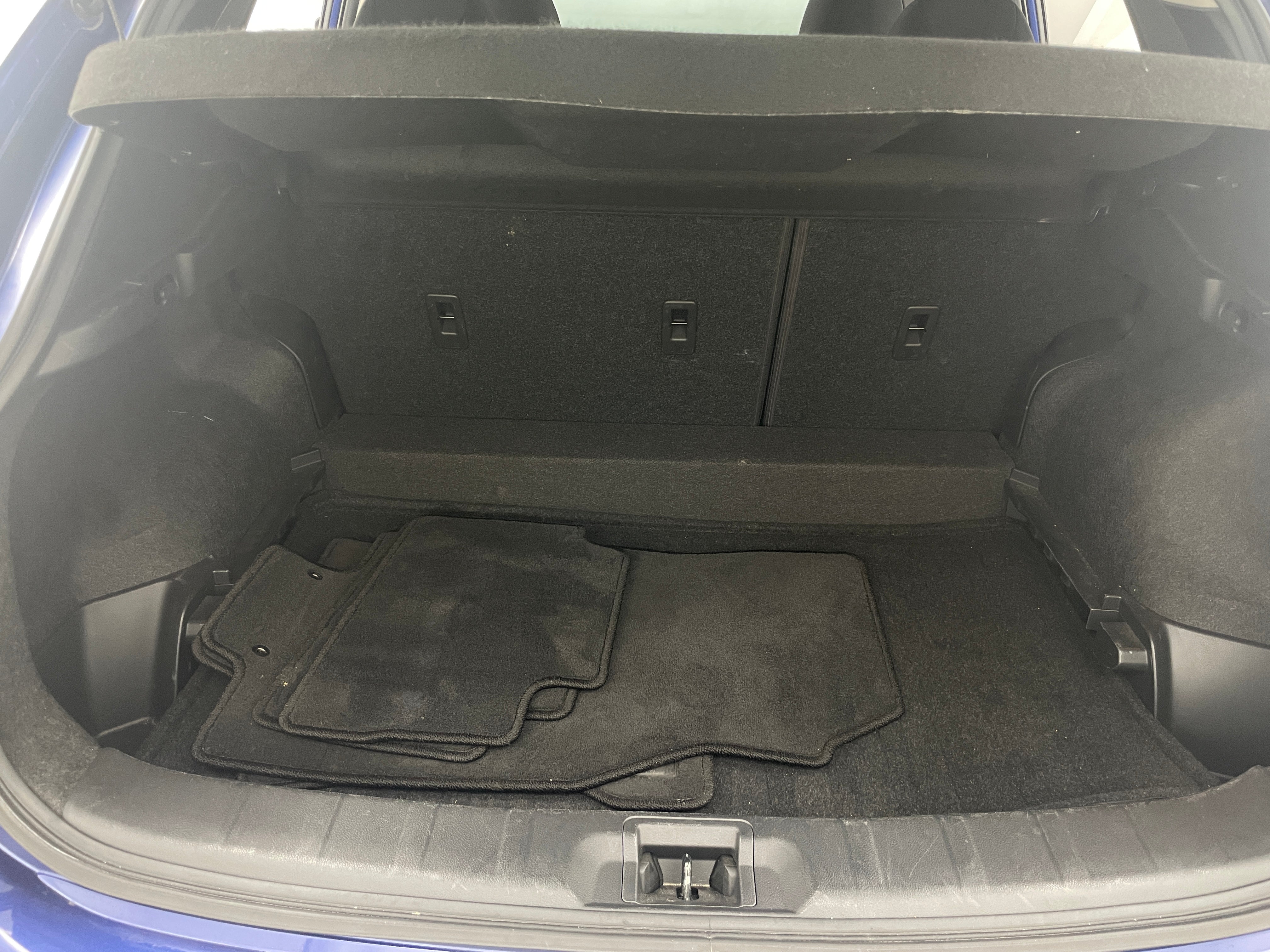 2020 Nissan Rogue Sport S 7
