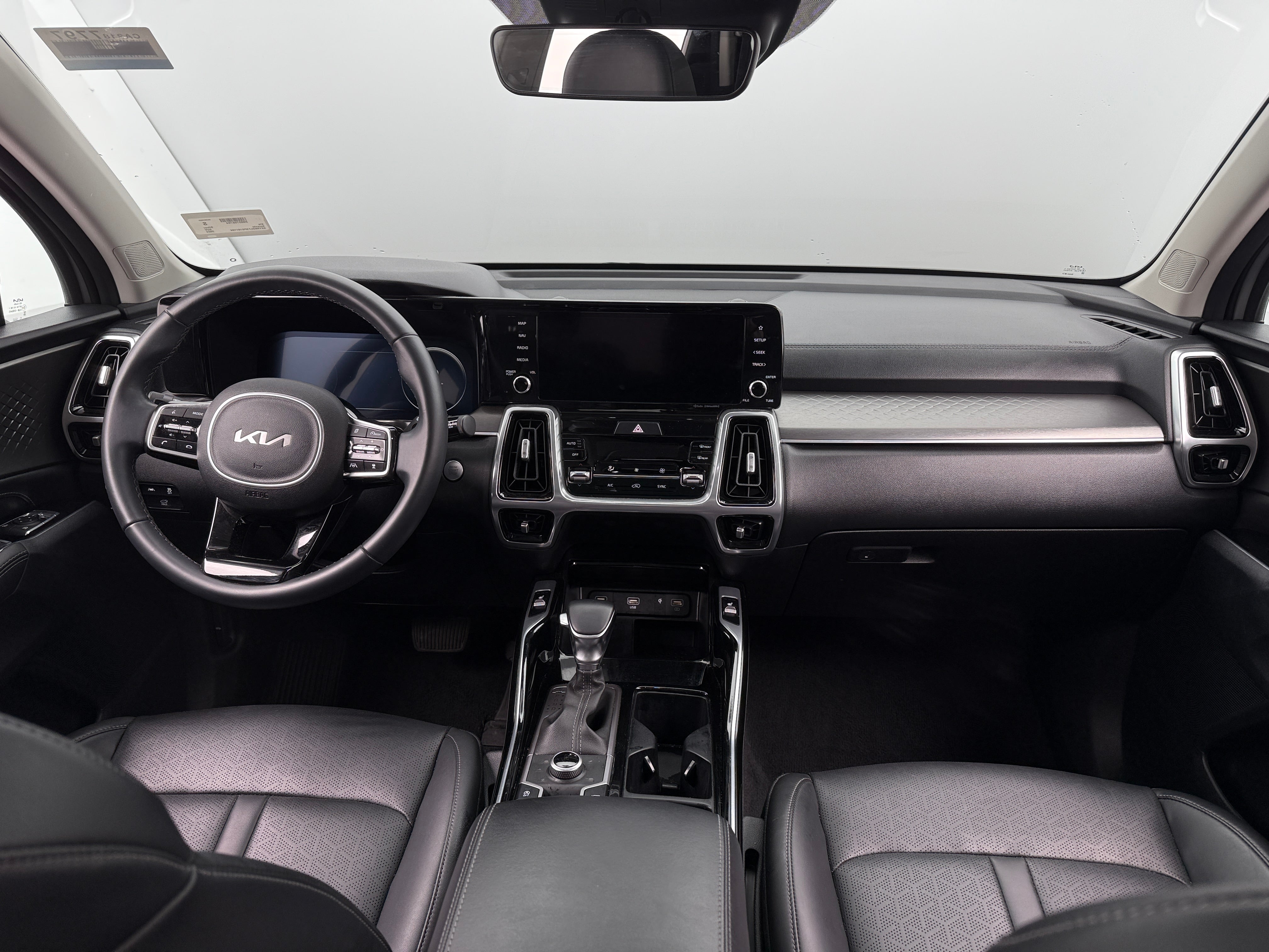 2023 Kia Sorento SX 2