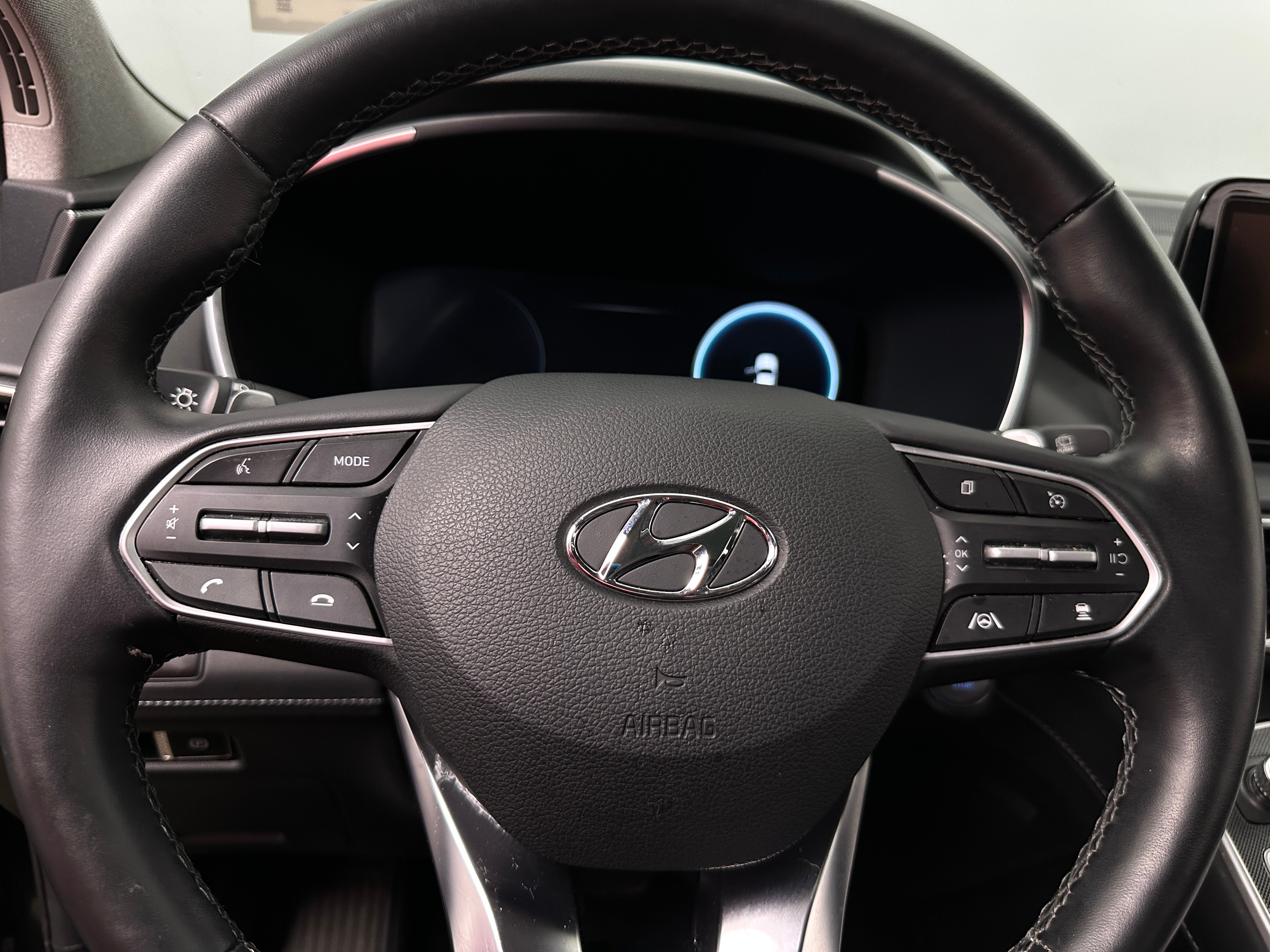 2022 Hyundai Santa Fe Limited 4