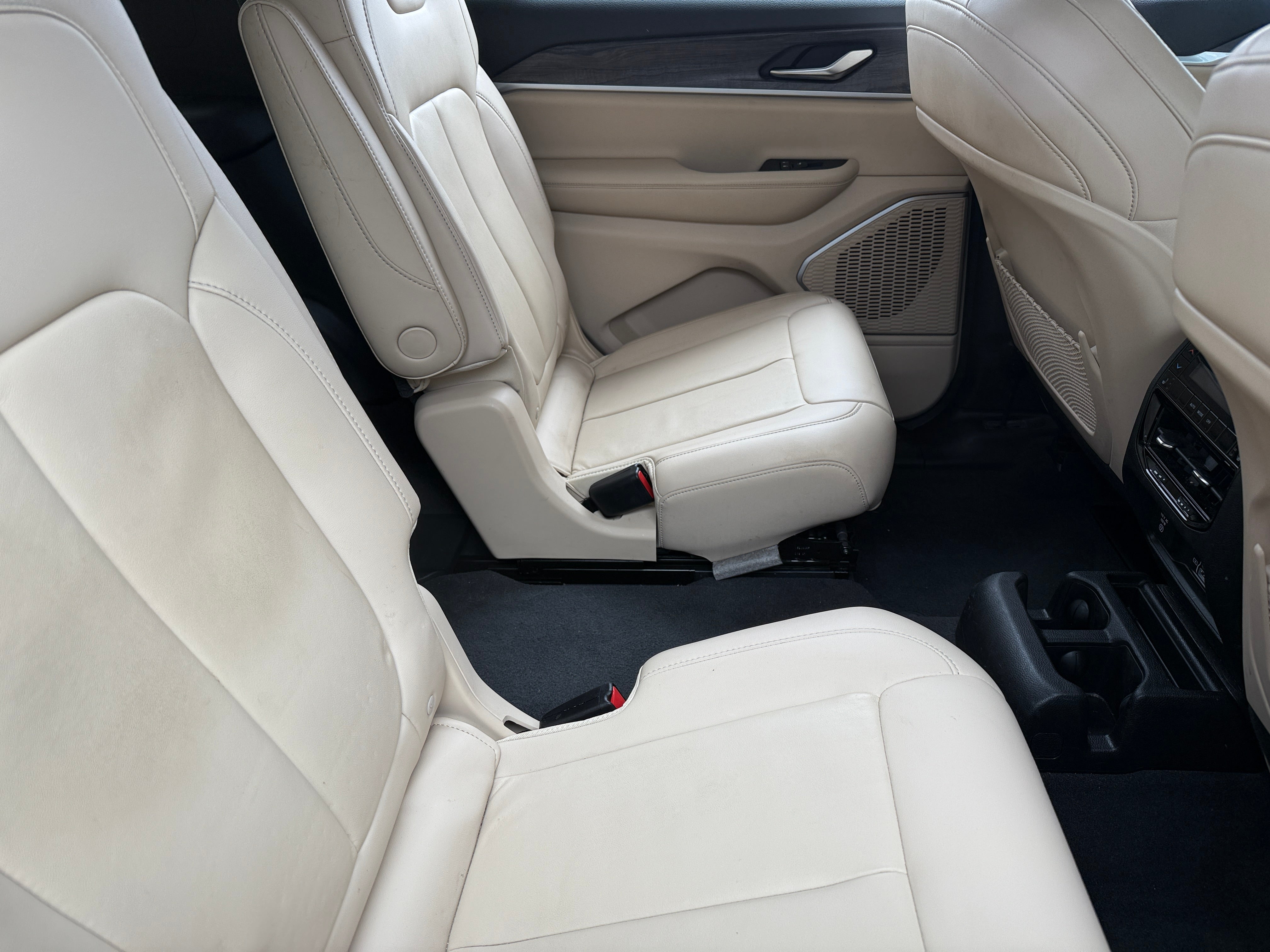 2021 Jeep Grand Cherokee L Limited Edition 5