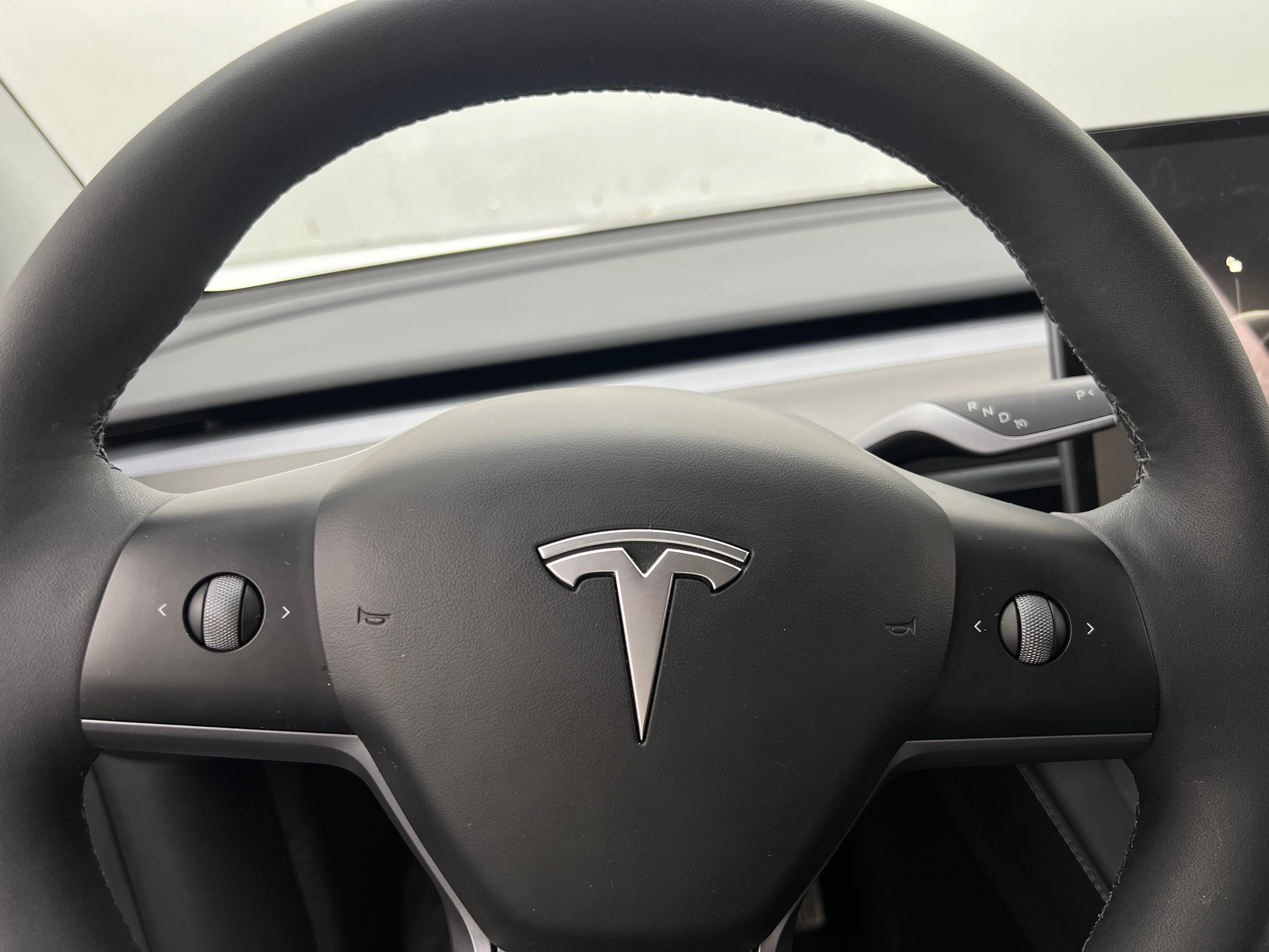 2023 Tesla Model Y Long Range 4