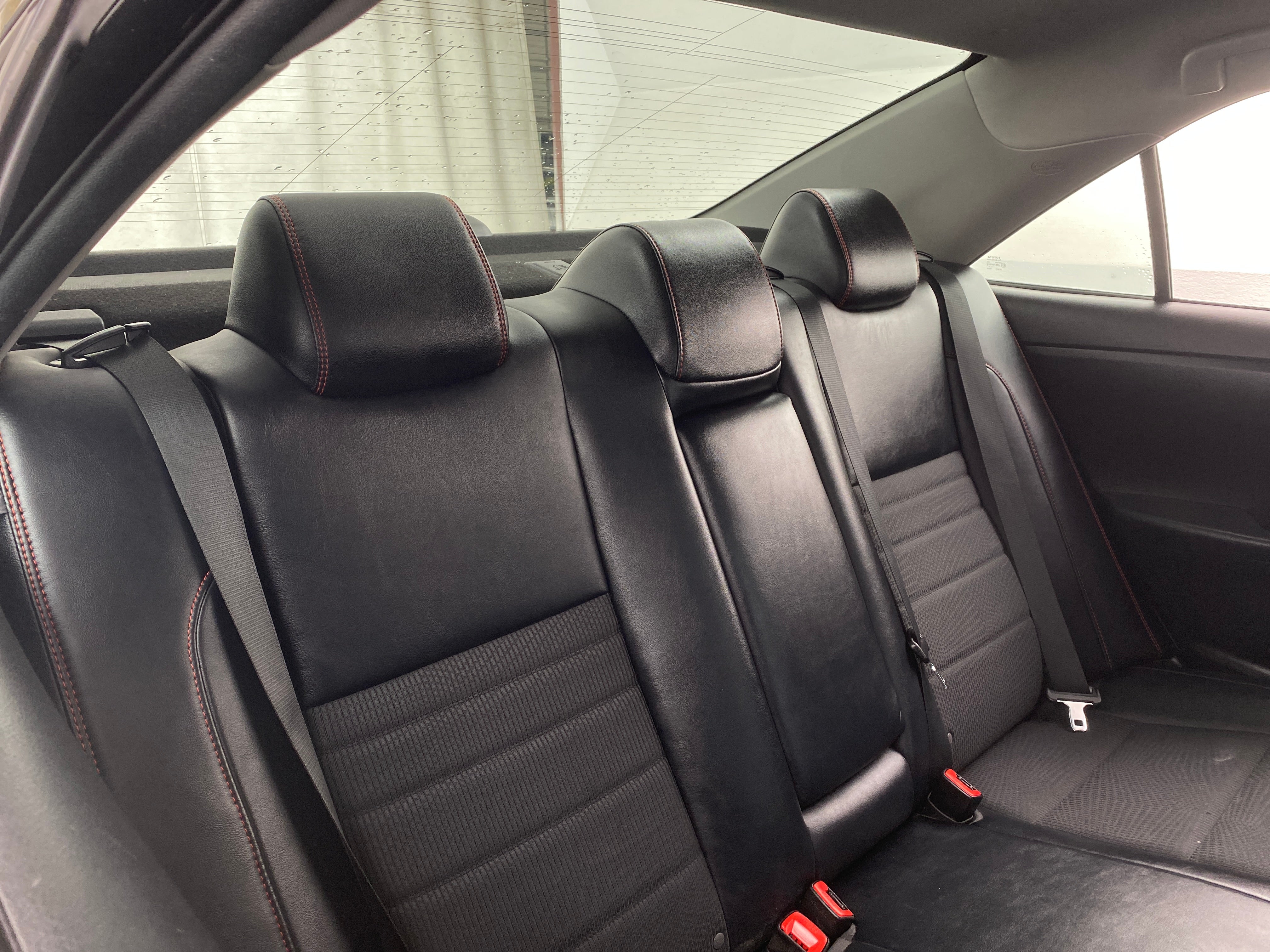 2017 Toyota Camry SE 6