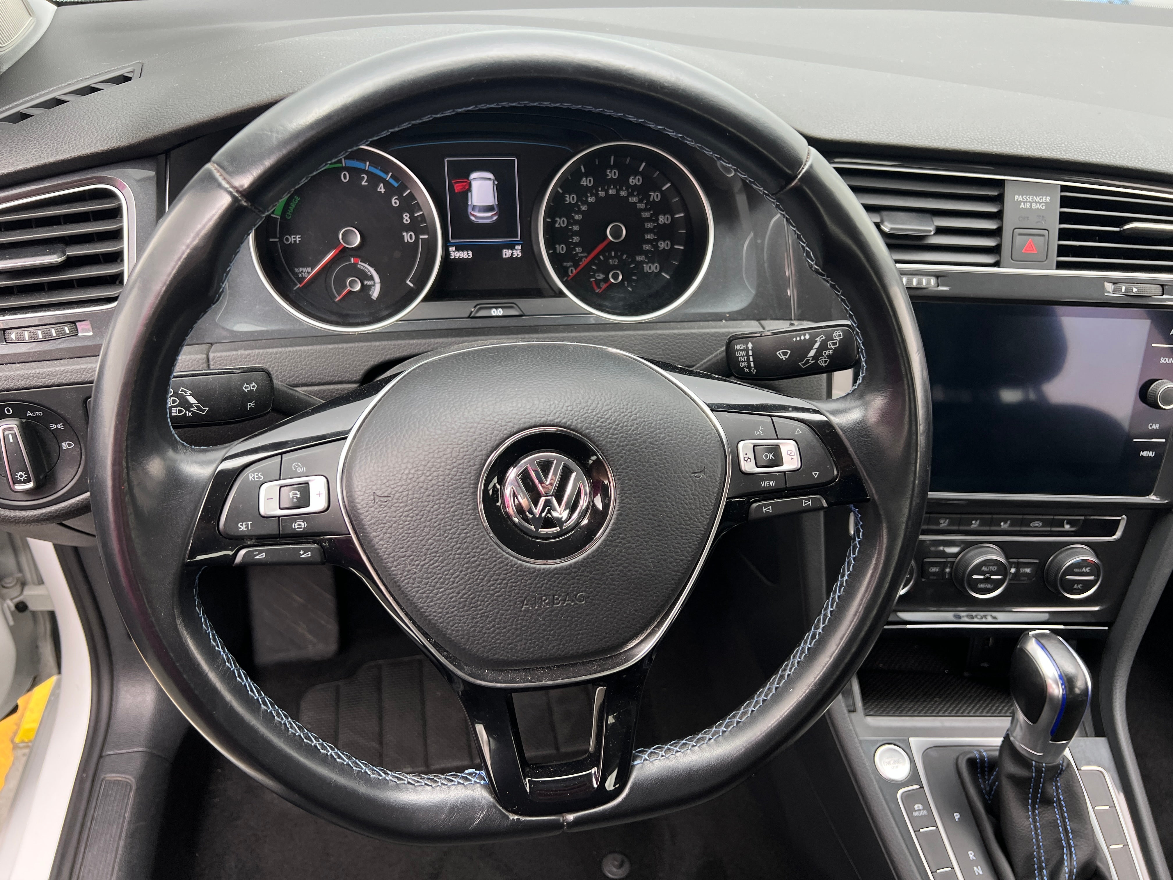 2019 Volkswagen e-Golf SE 5
