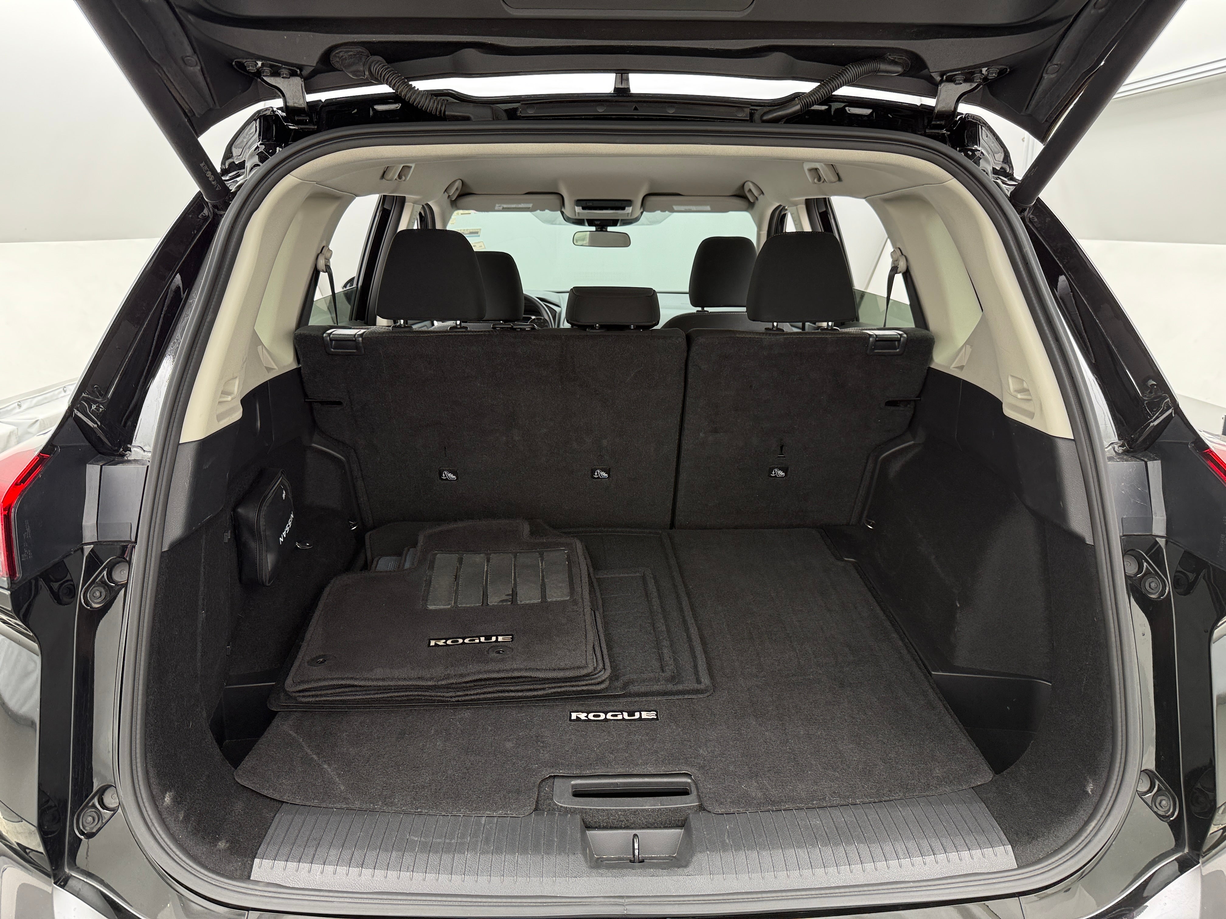 2024 Nissan Rogue SV 7