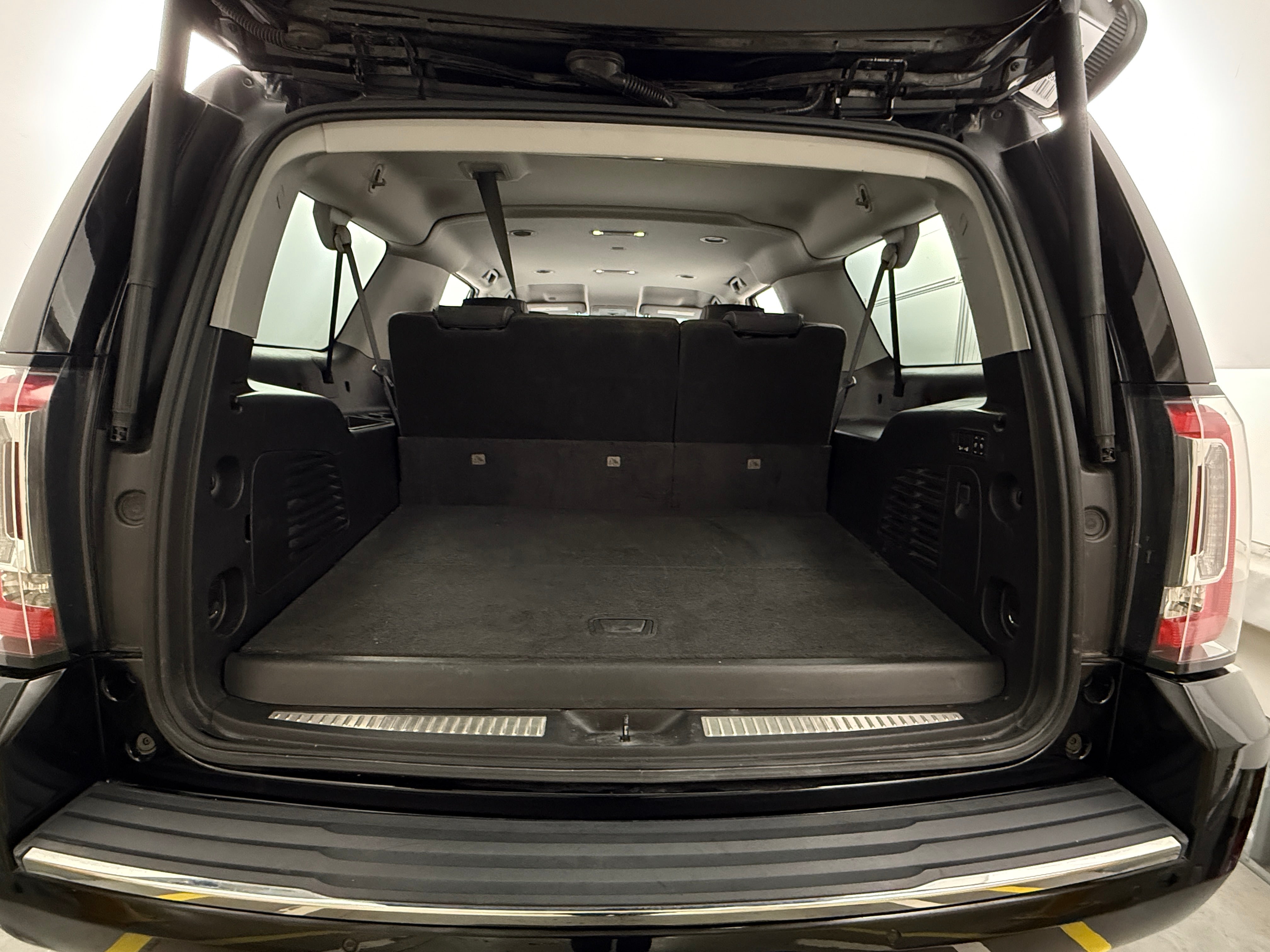 2018 GMC Yukon XL Denali 6