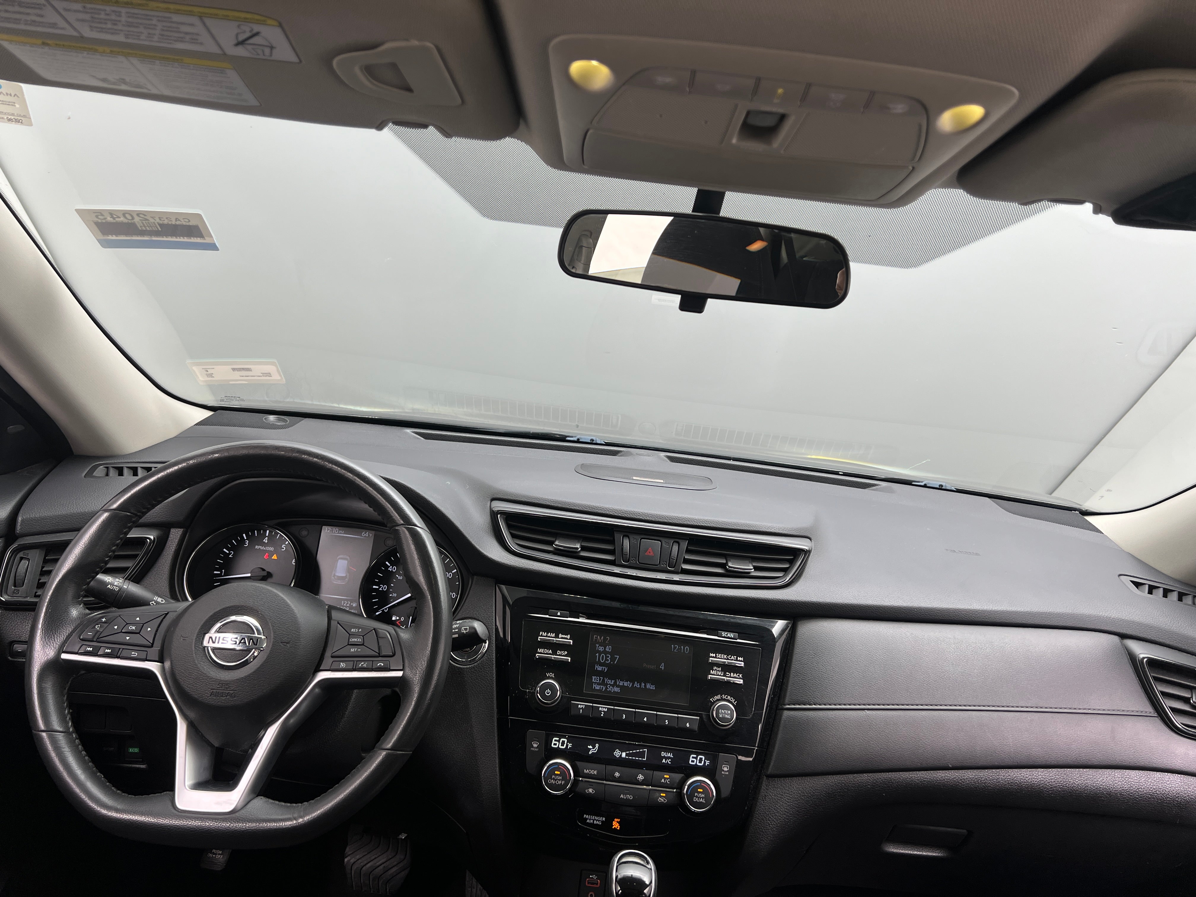 2017 Nissan Rogue SV 3