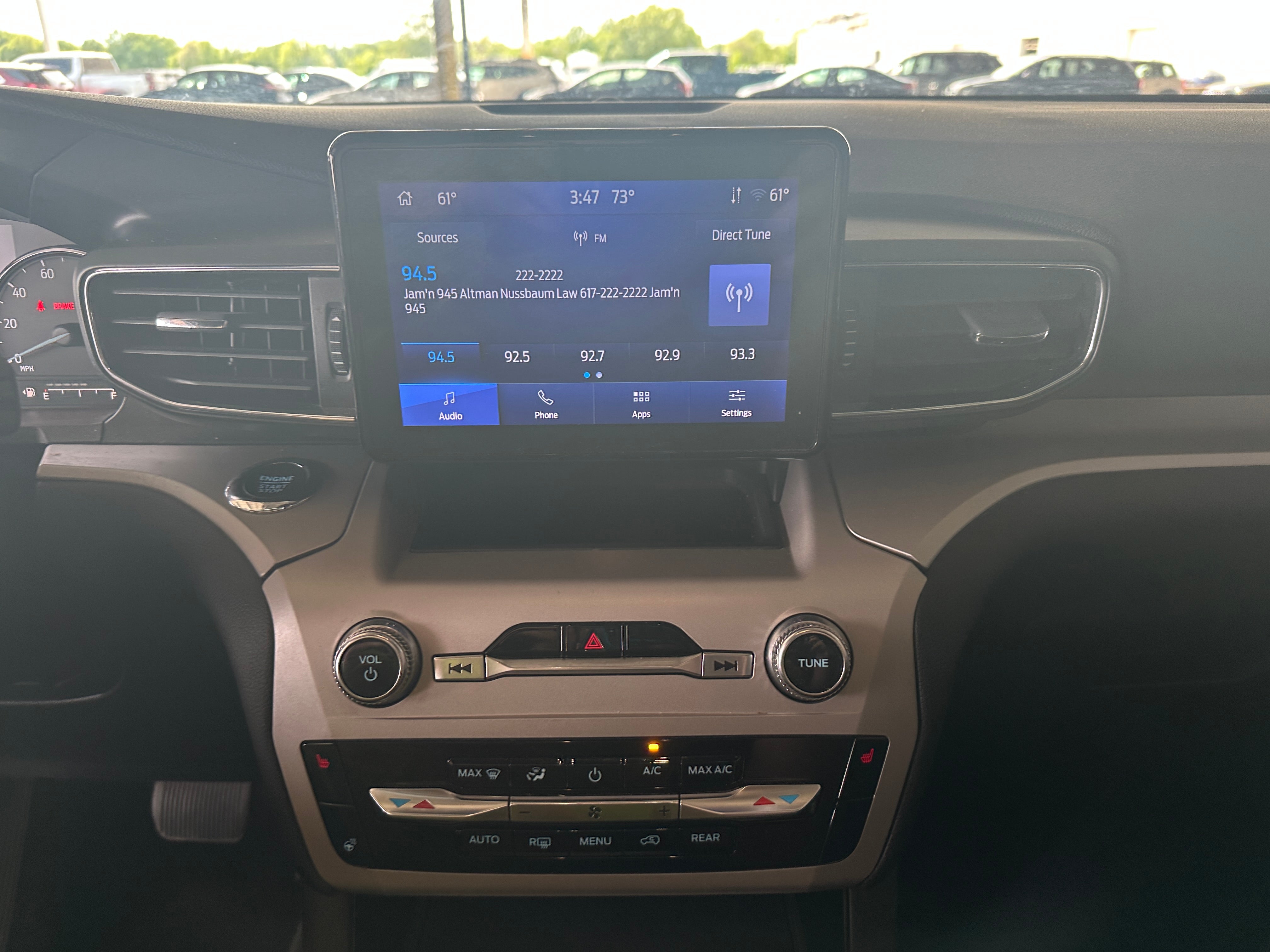 2024 Ford Explorer XLT 4