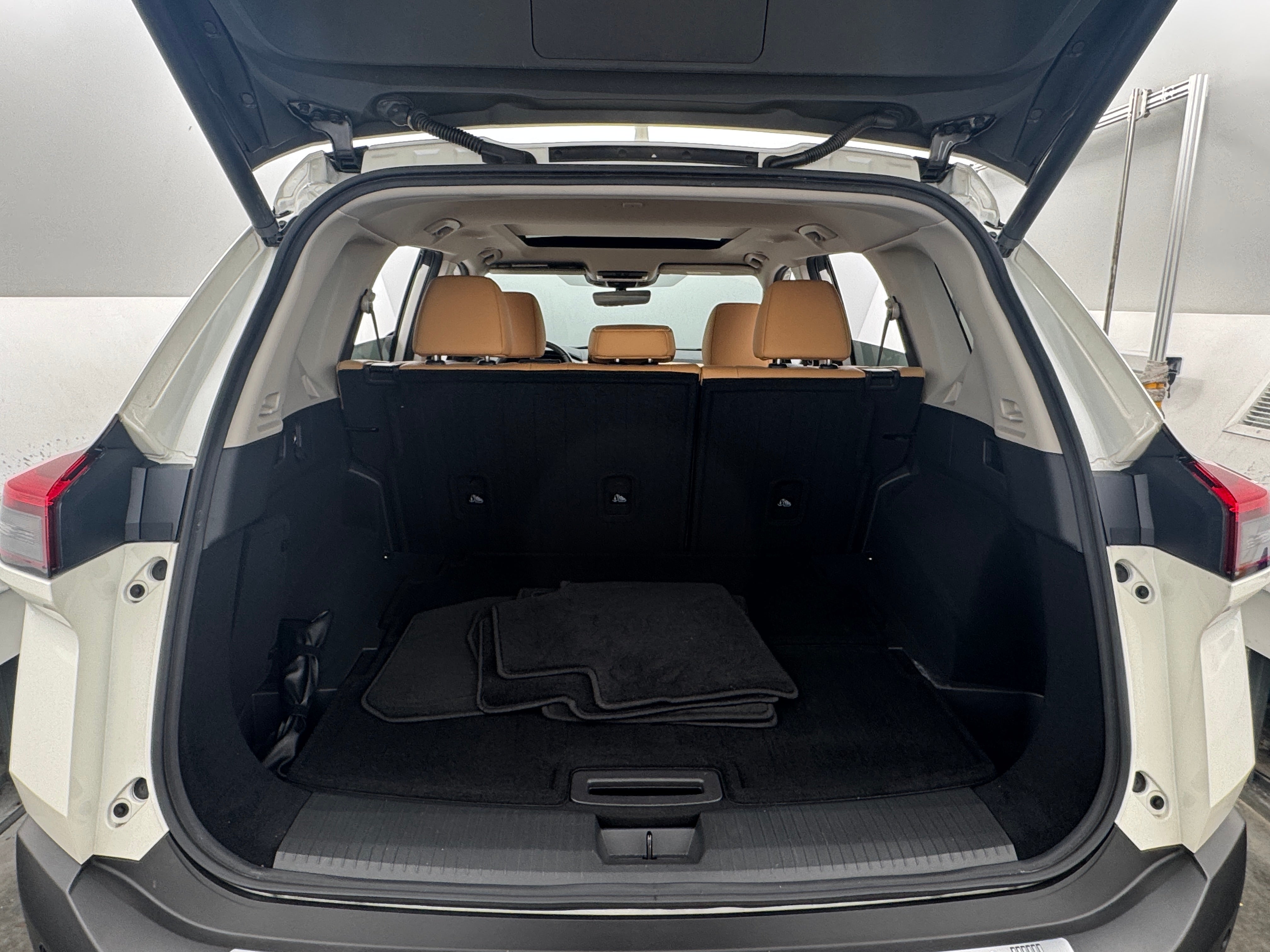 2023 Nissan Rogue Platinum 6
