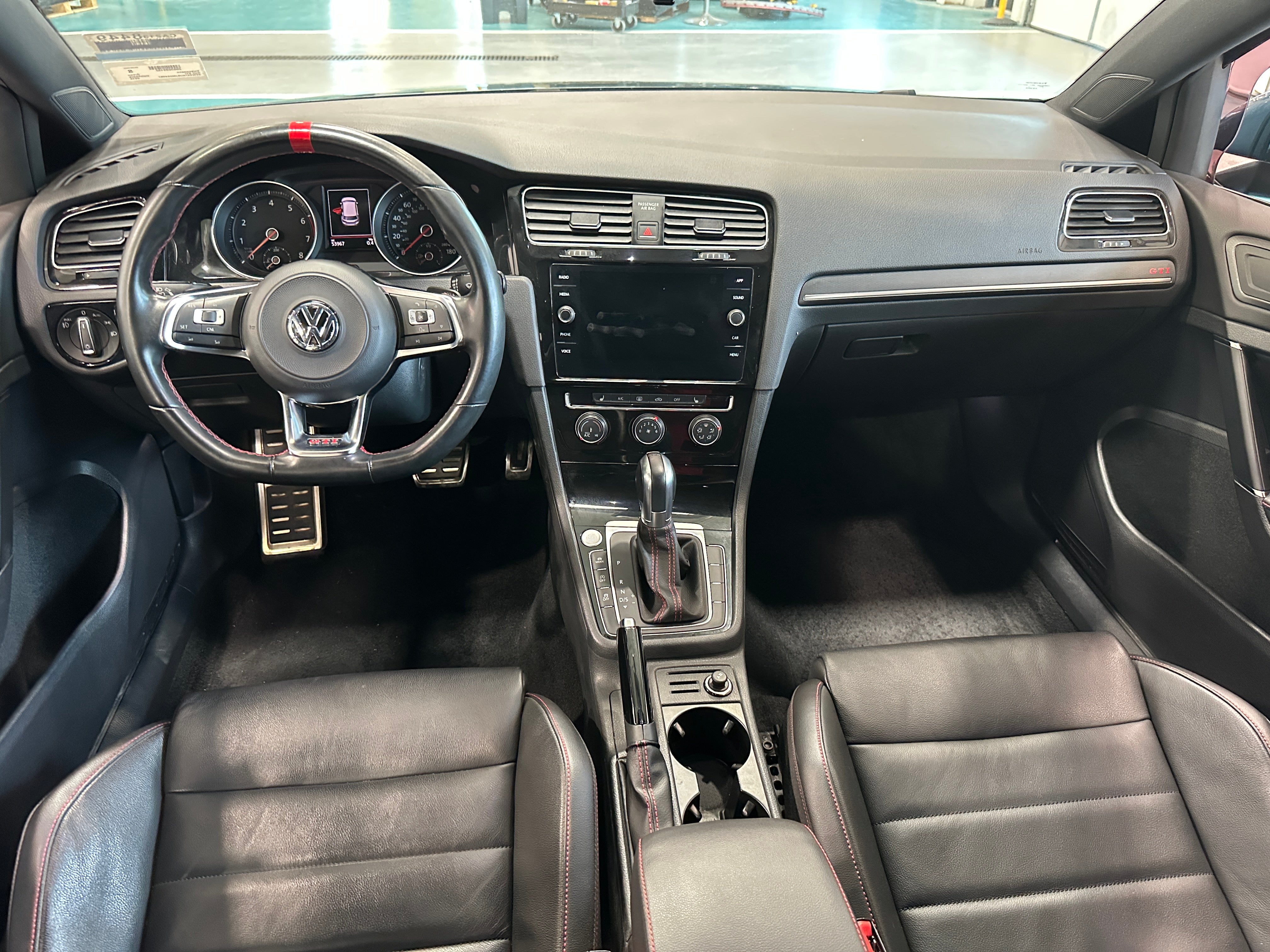 2018 Volkswagen Golf GTI SE 2