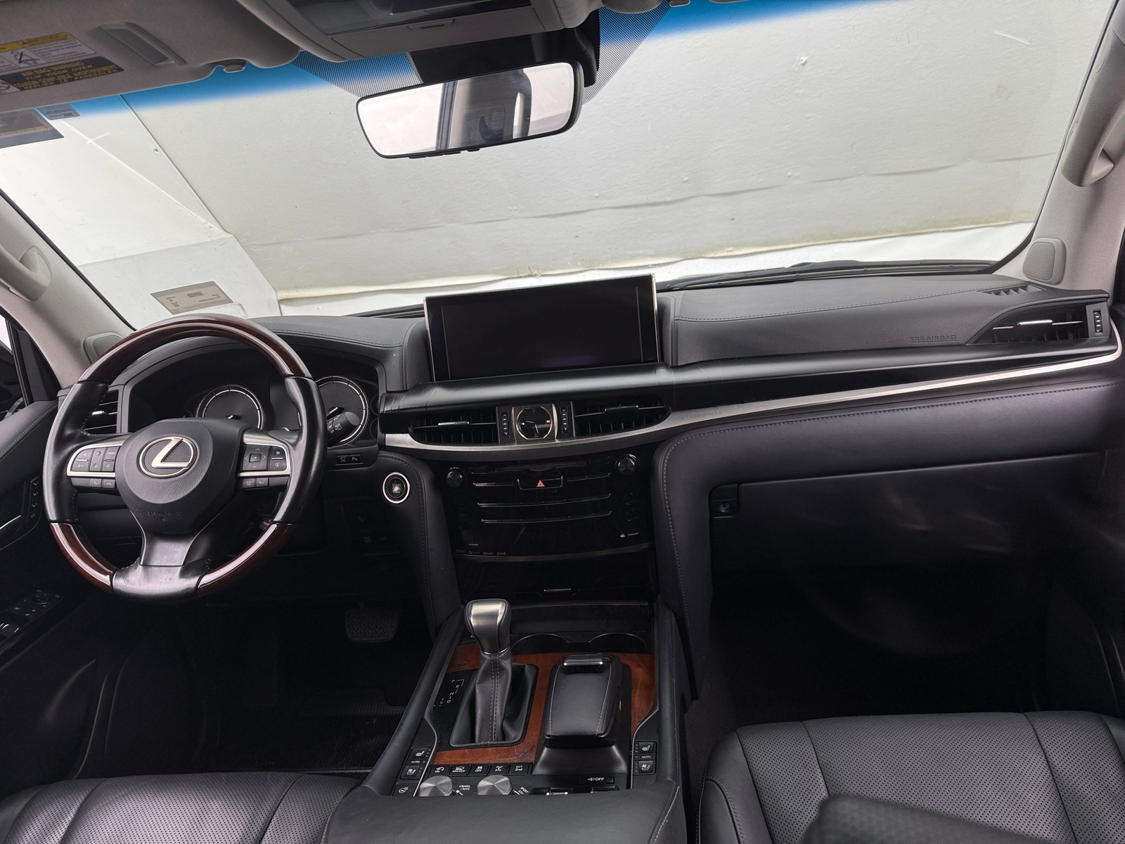 Thumbnail: 2020 Lexus LX - 2