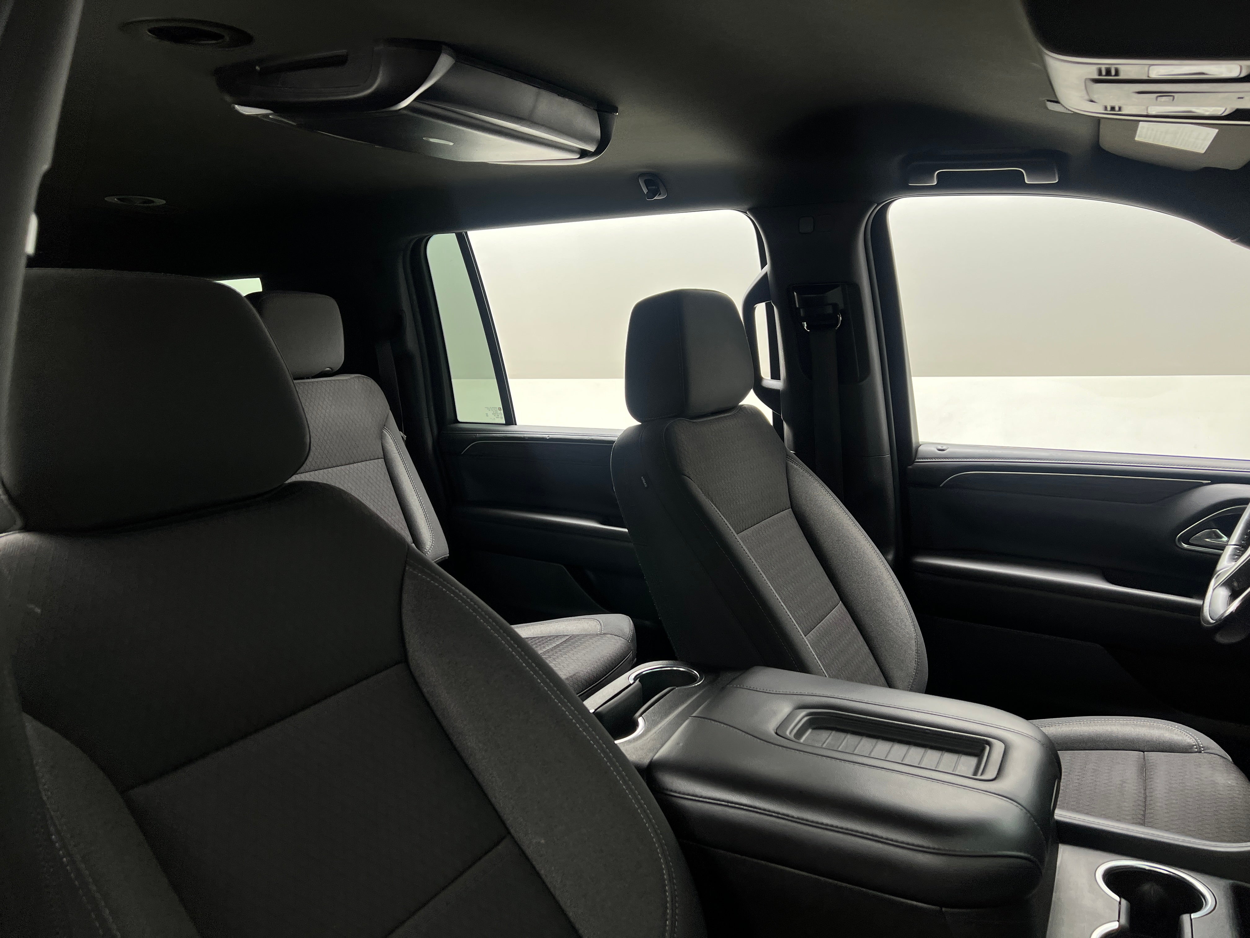 2021 Chevrolet Suburban LS 2