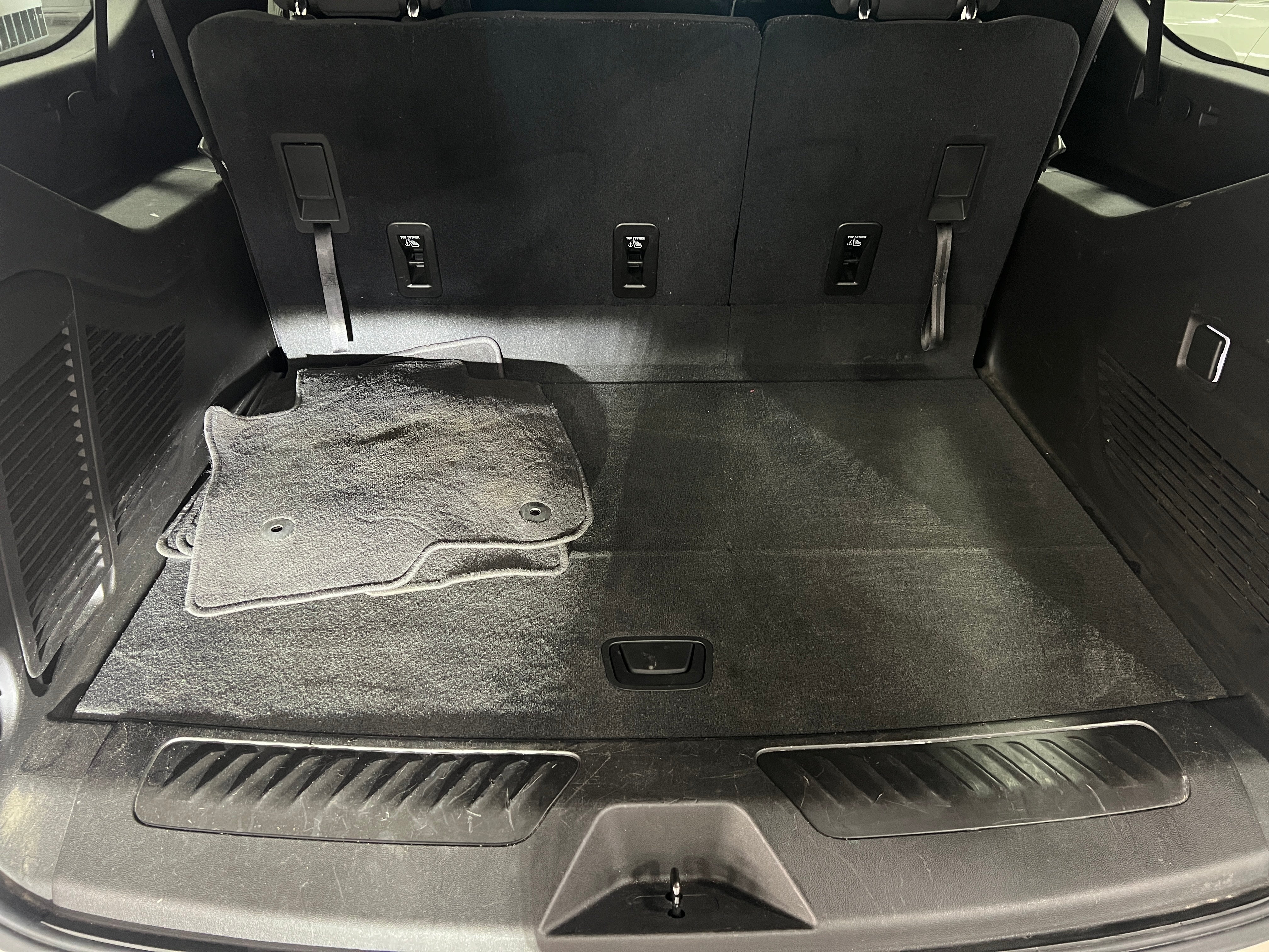 2021 Chevrolet Suburban LS 7