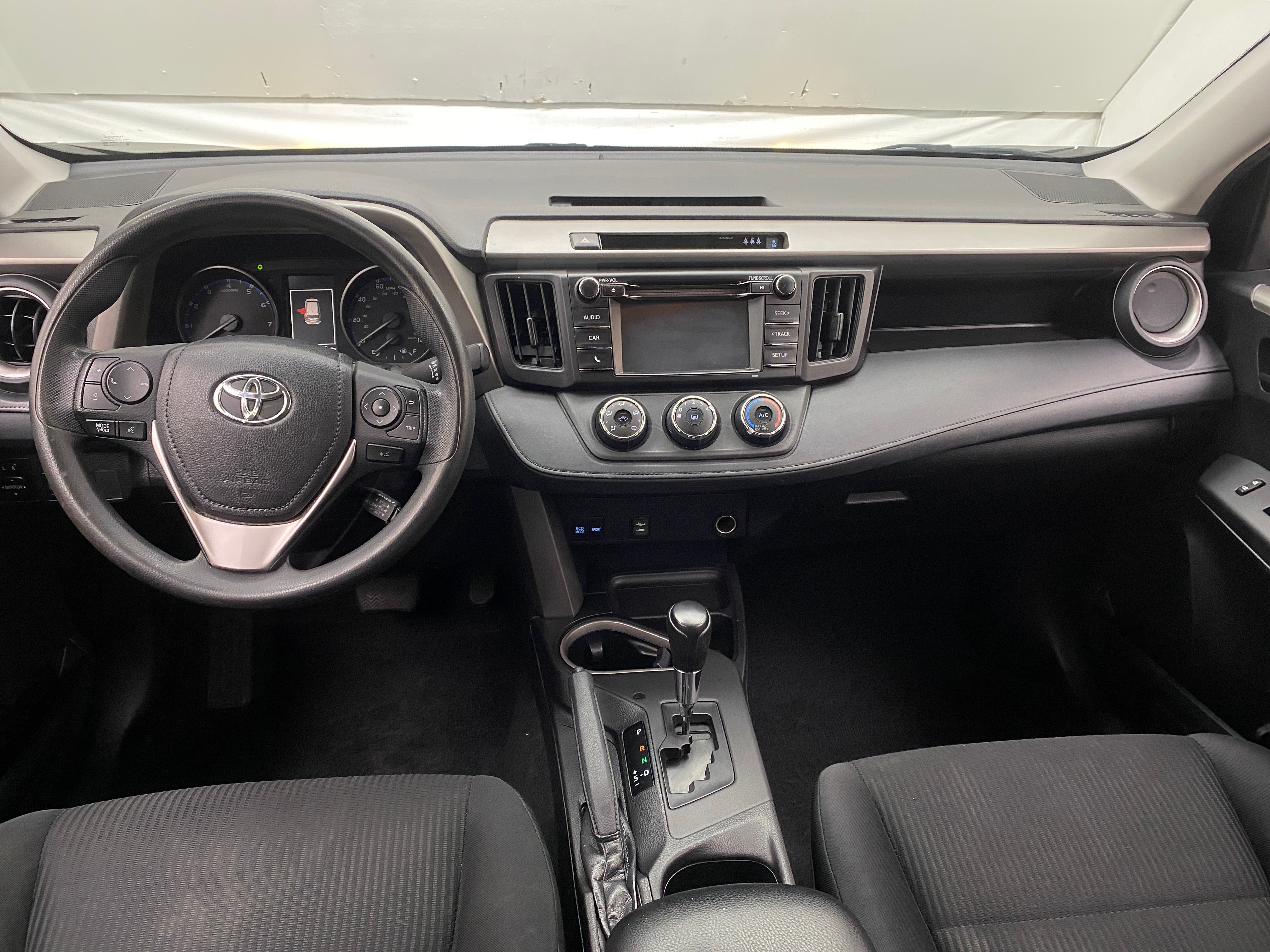 Thumbnail: 2018 Toyota RAV4 - 3