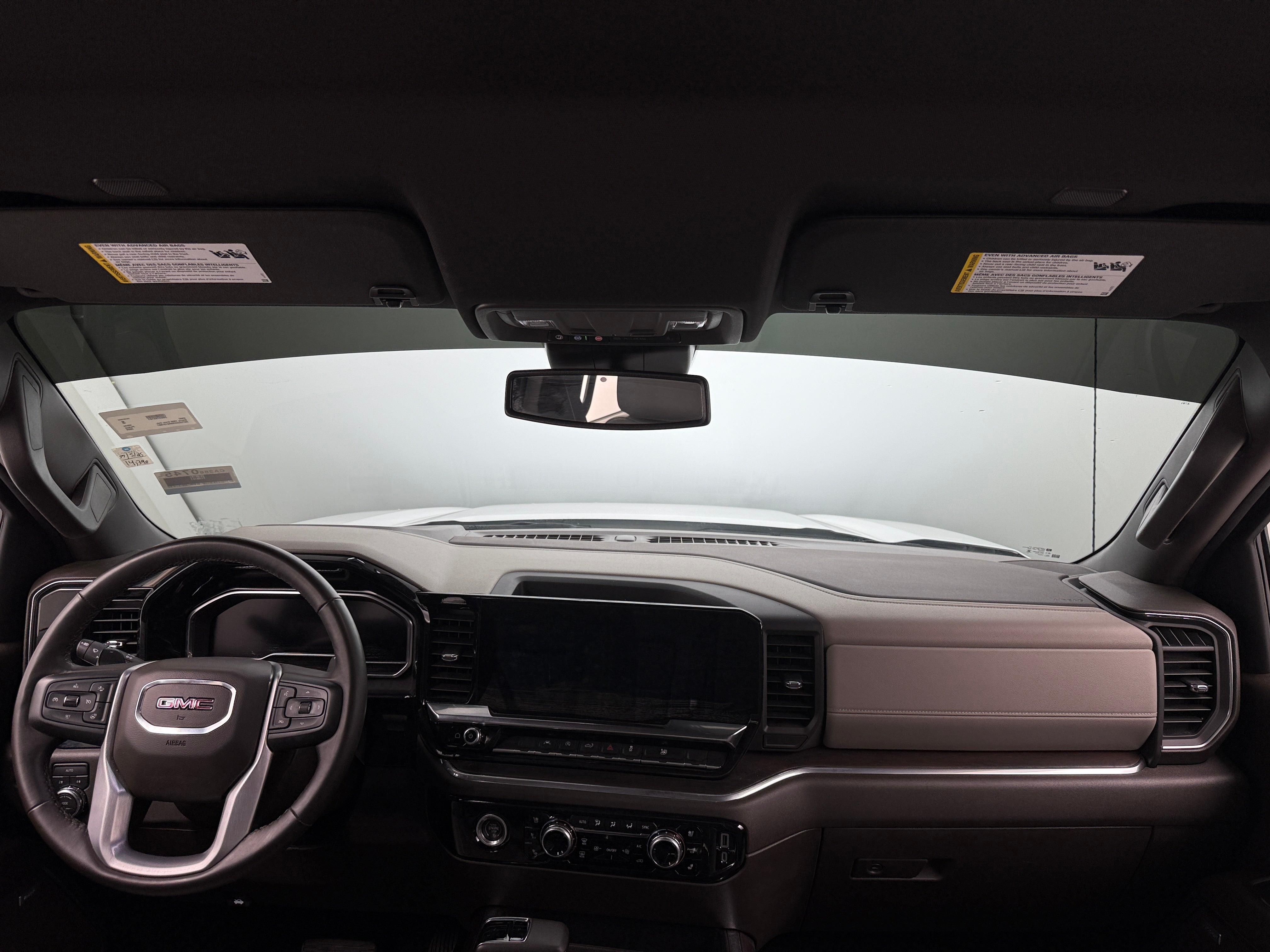 2024 GMC Sierra 1500 SLT 2