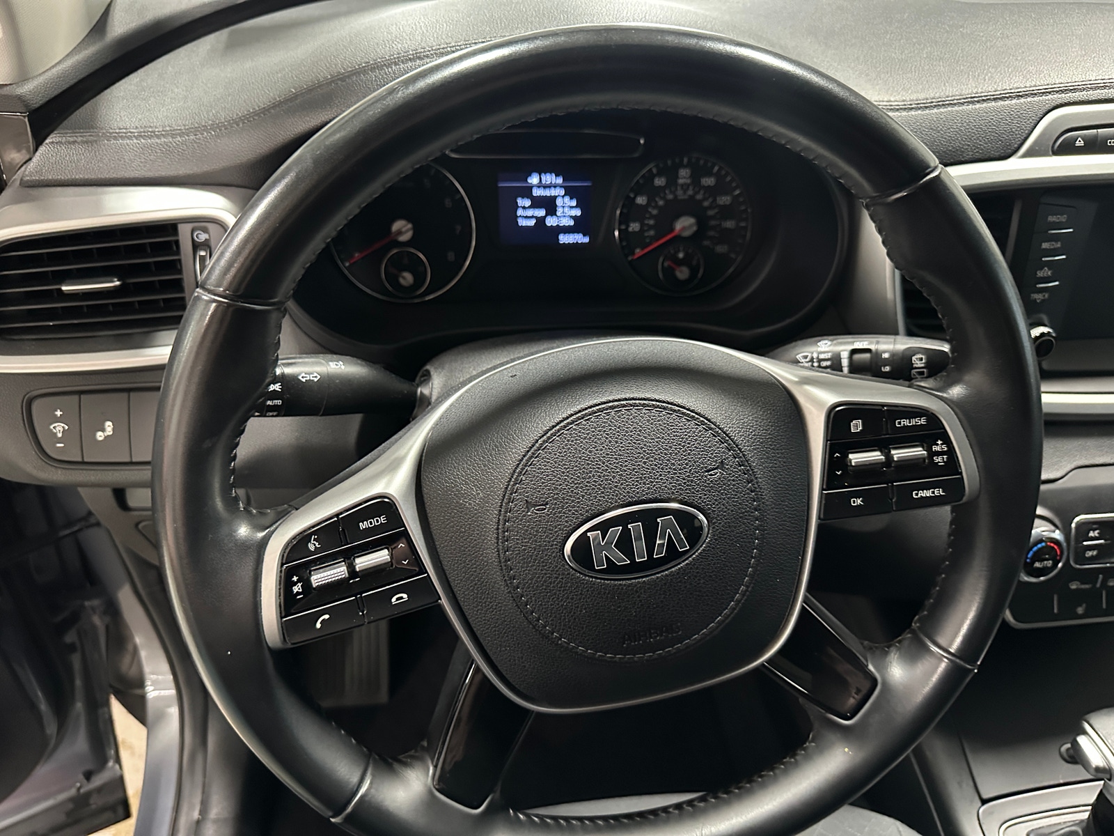 Thumbnail: 2019 Kia Sorento - 5