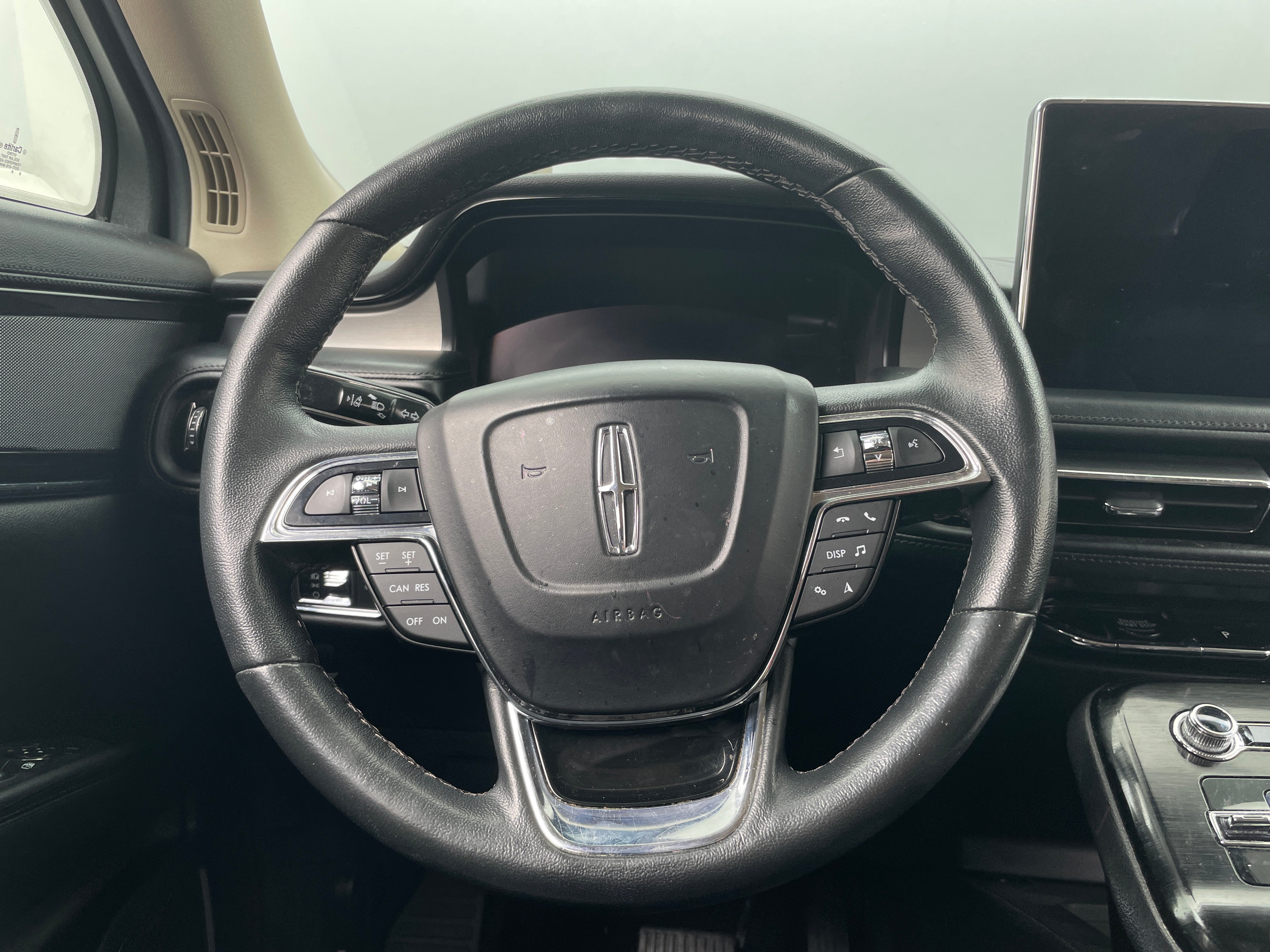 2021 Lincoln Nautilus  4
