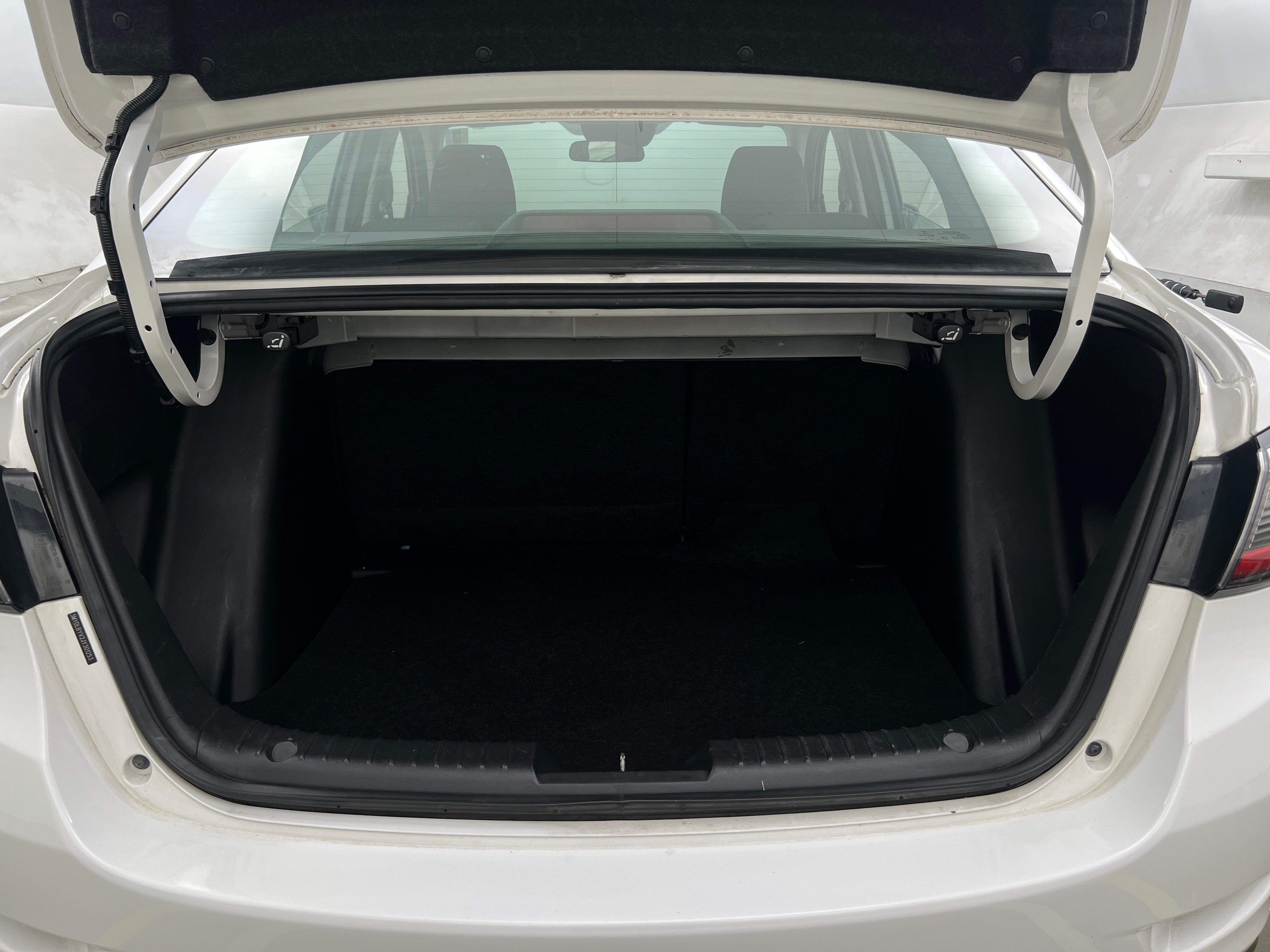 2018 Toyota Yaris iA Base 7