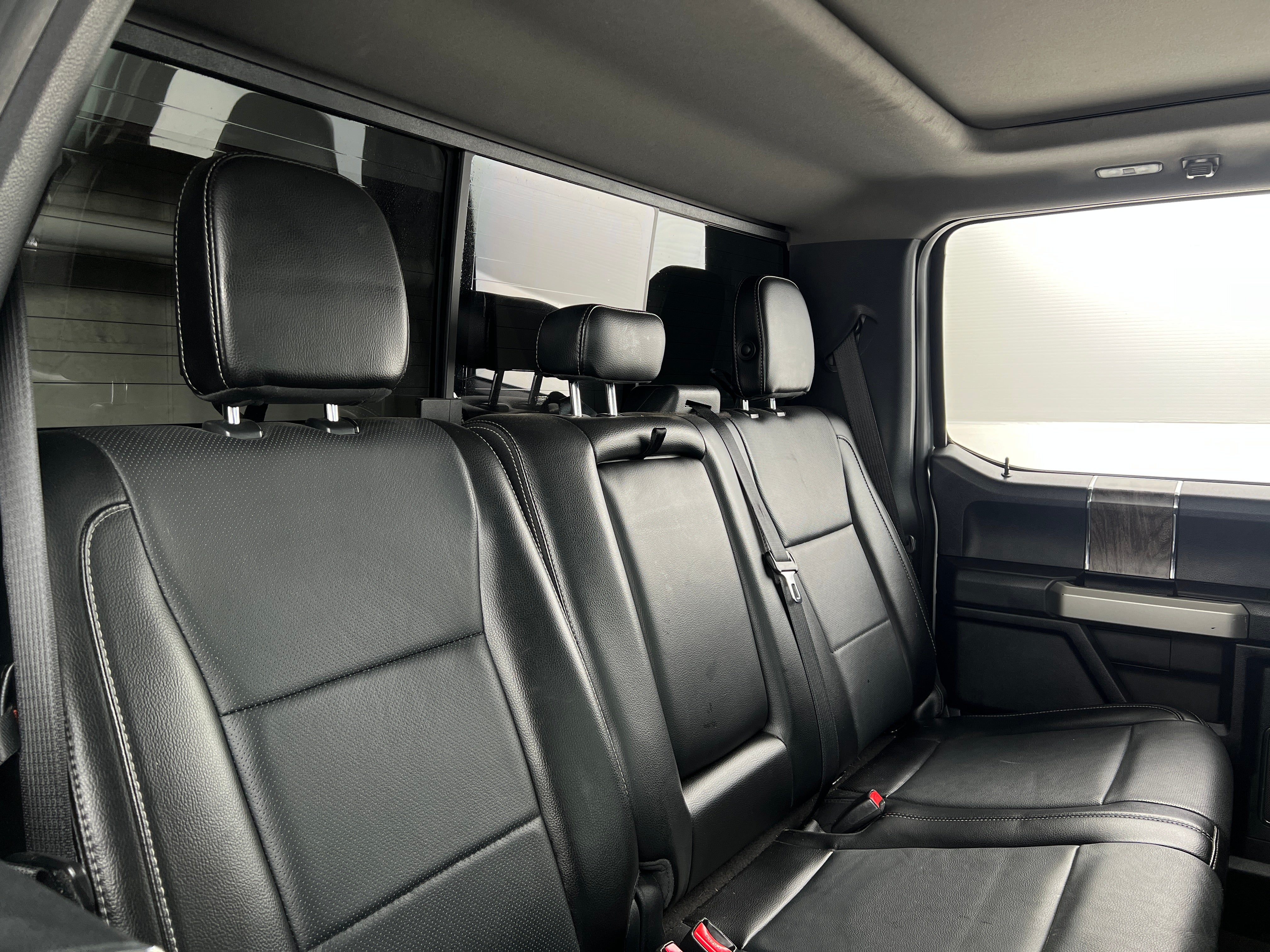 2017 Ford Econoline E-250 5