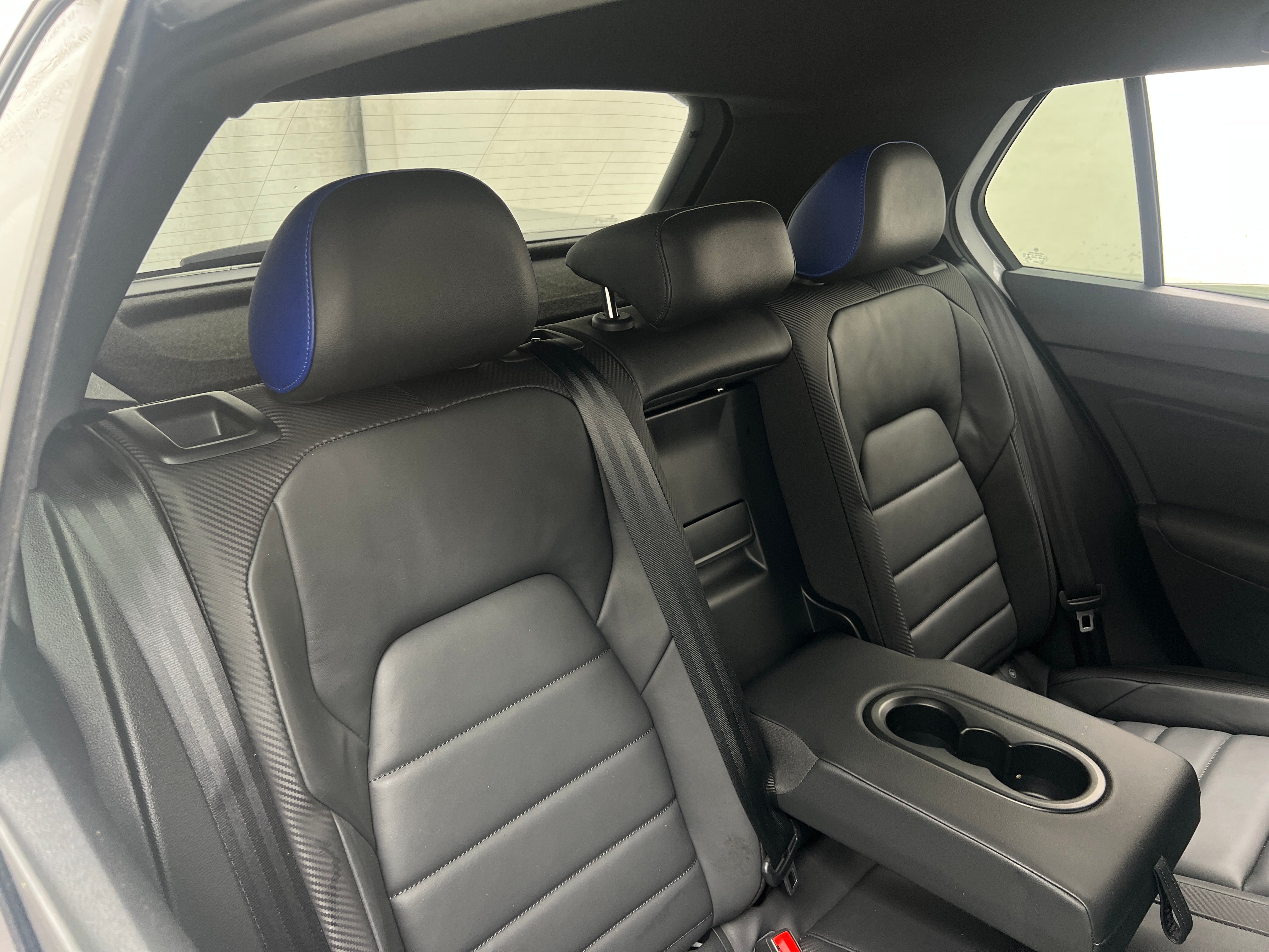 2022 Volkswagen Golf R 5