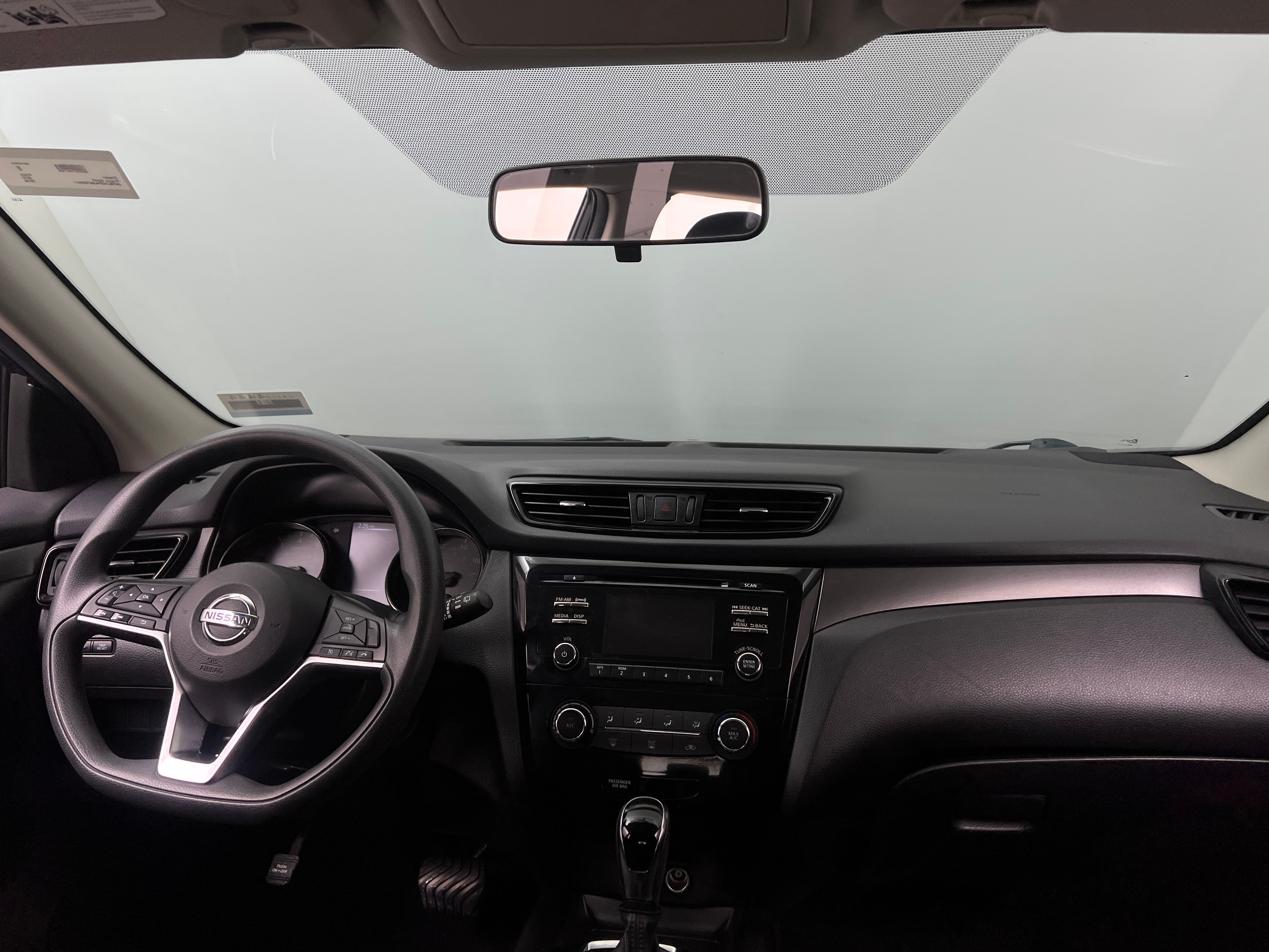2018 Nissan Rogue Sport S 3