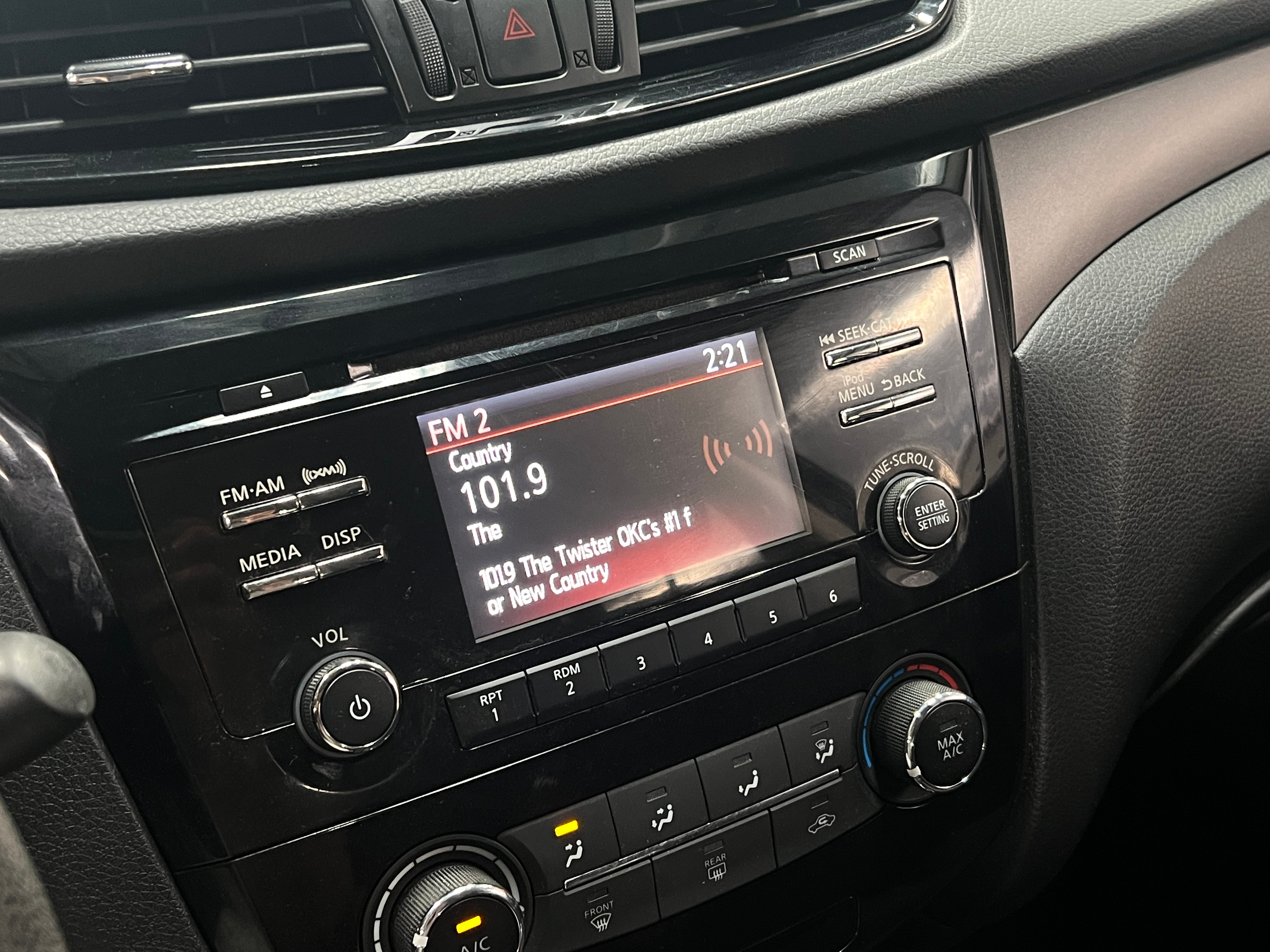 2018 Nissan Rogue Sport S 4