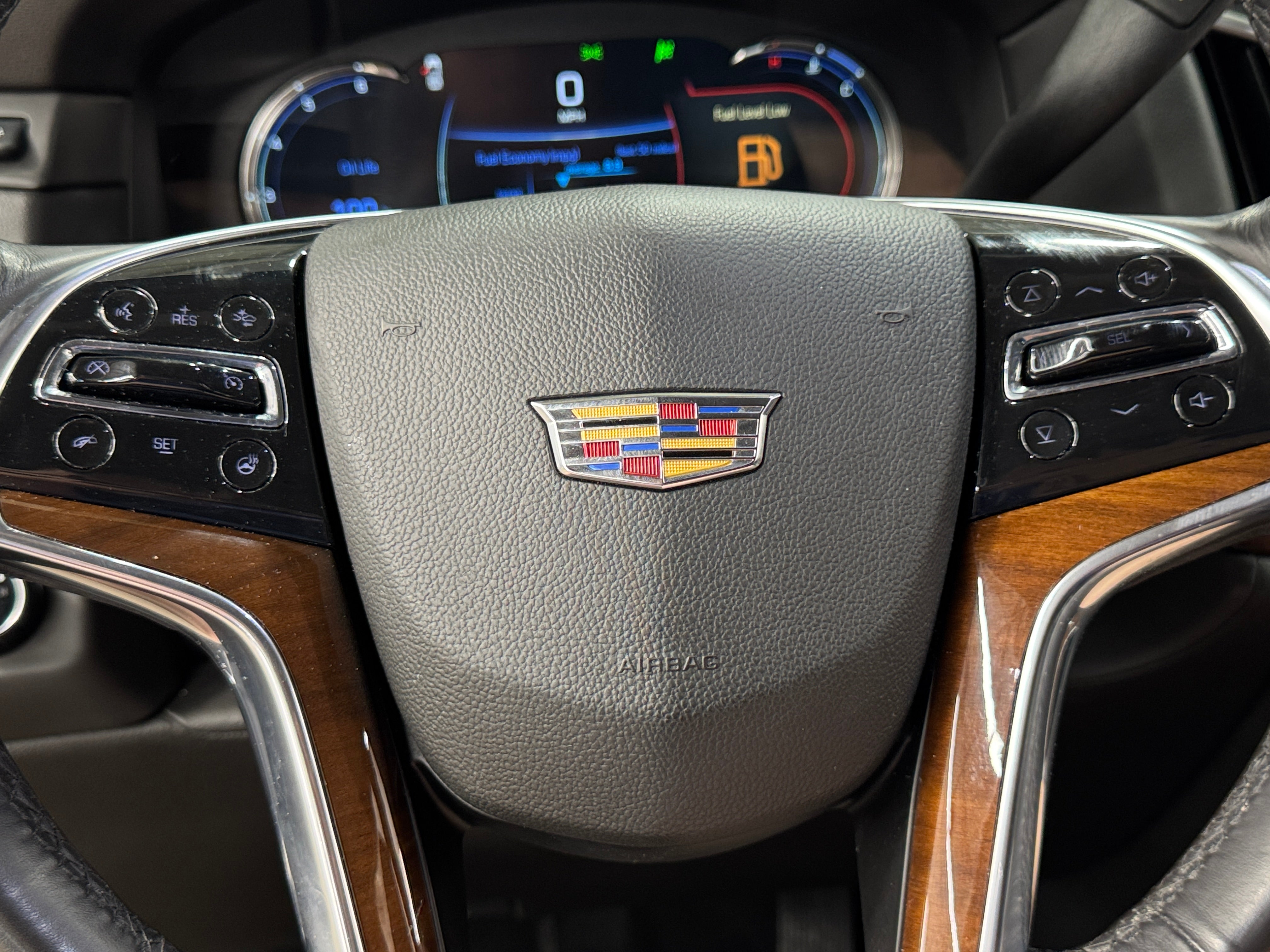 2020 Cadillac Escalade Luxury 4