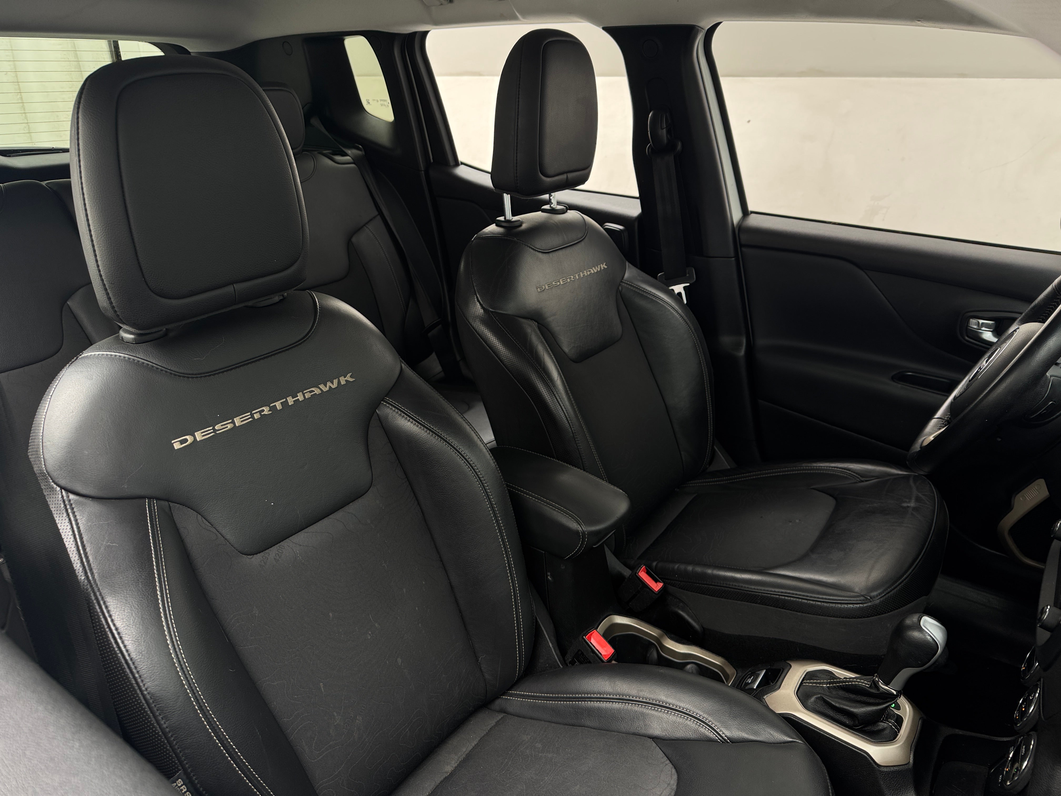 2017 Jeep Renegade Deserthawk 2
