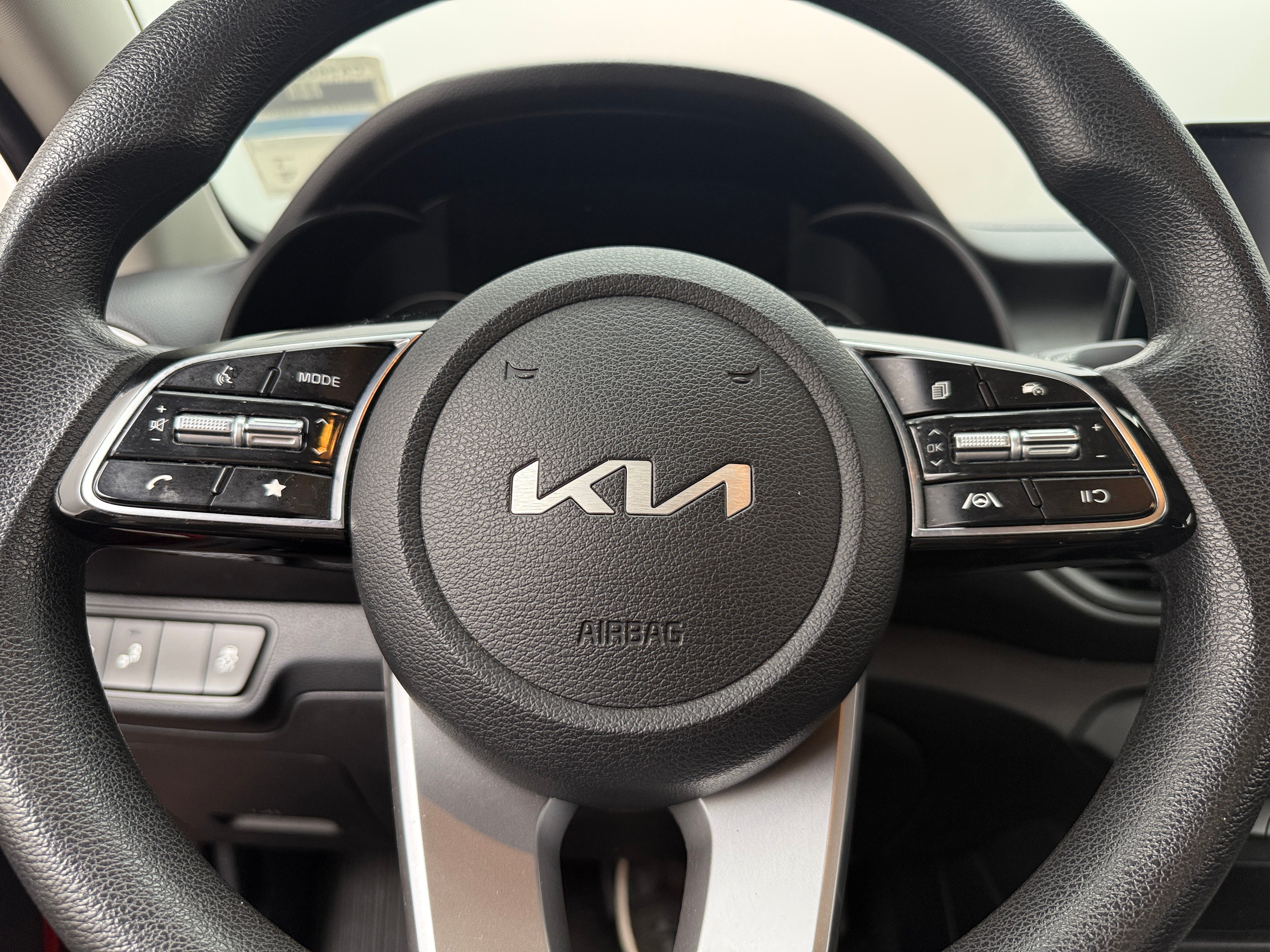2022 Kia Forte LXS 5