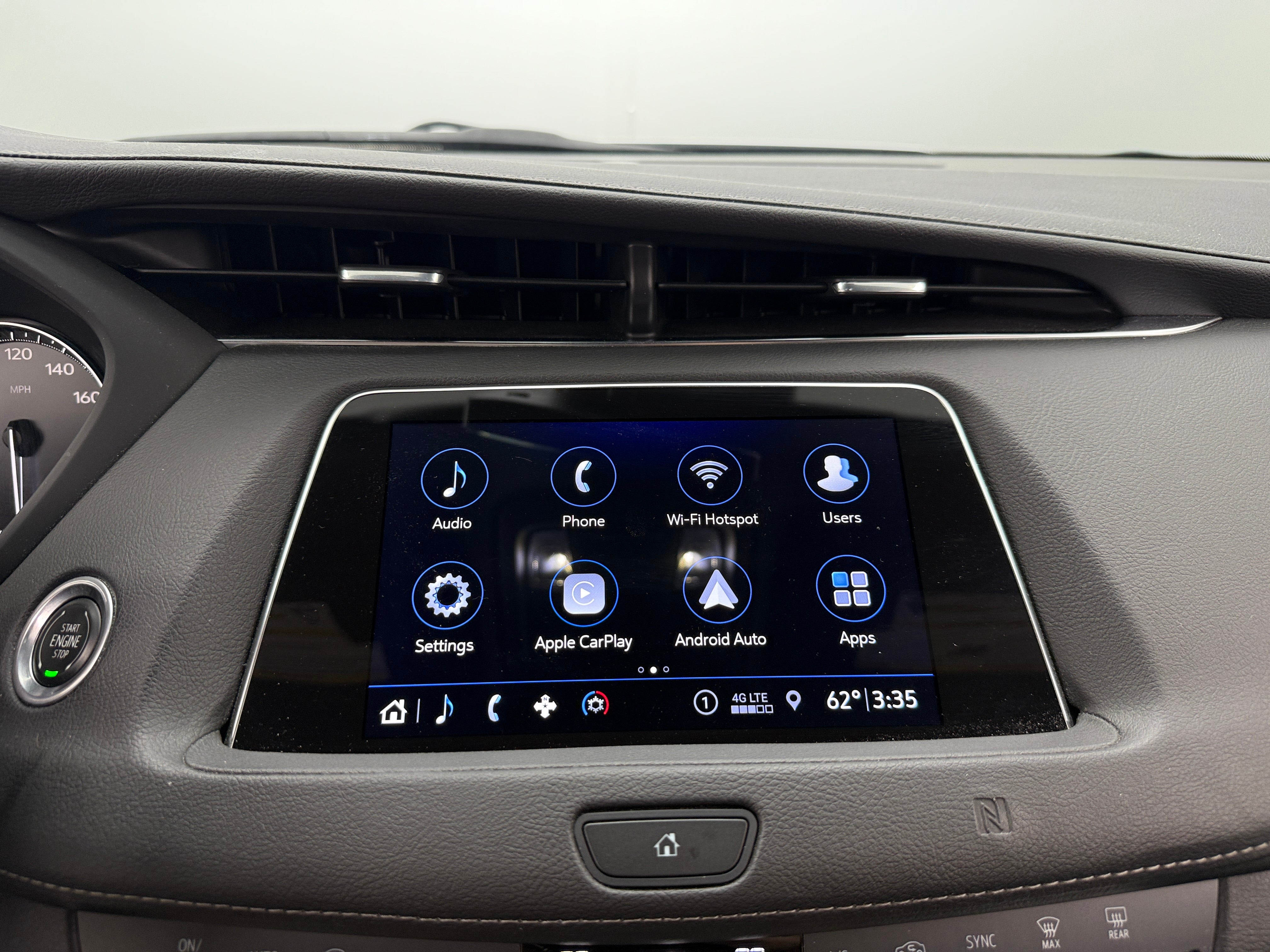 2019 Cadillac XT4 Premium Luxury 3