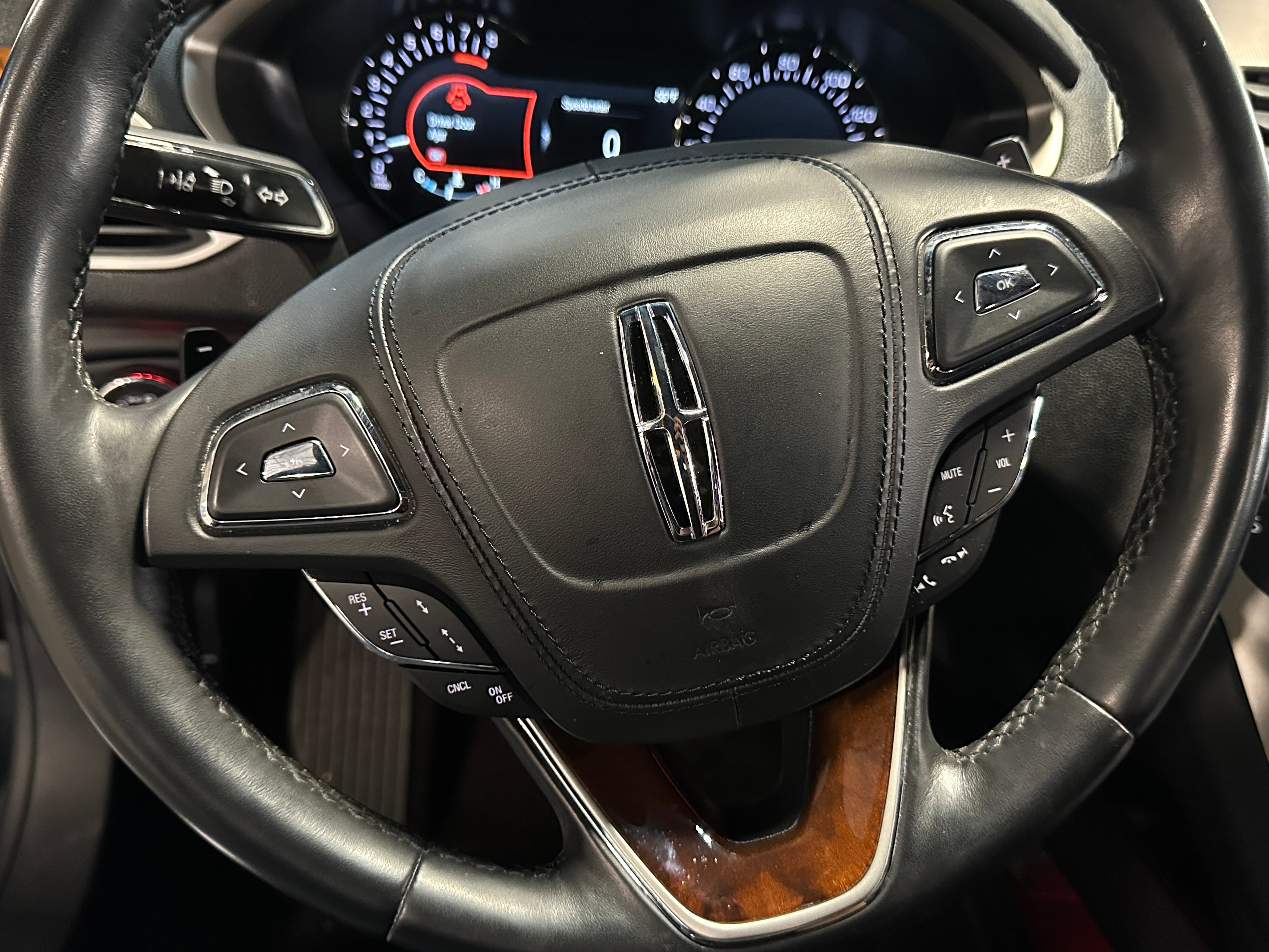 Thumbnail: 2019 Lincoln MKZ - 5