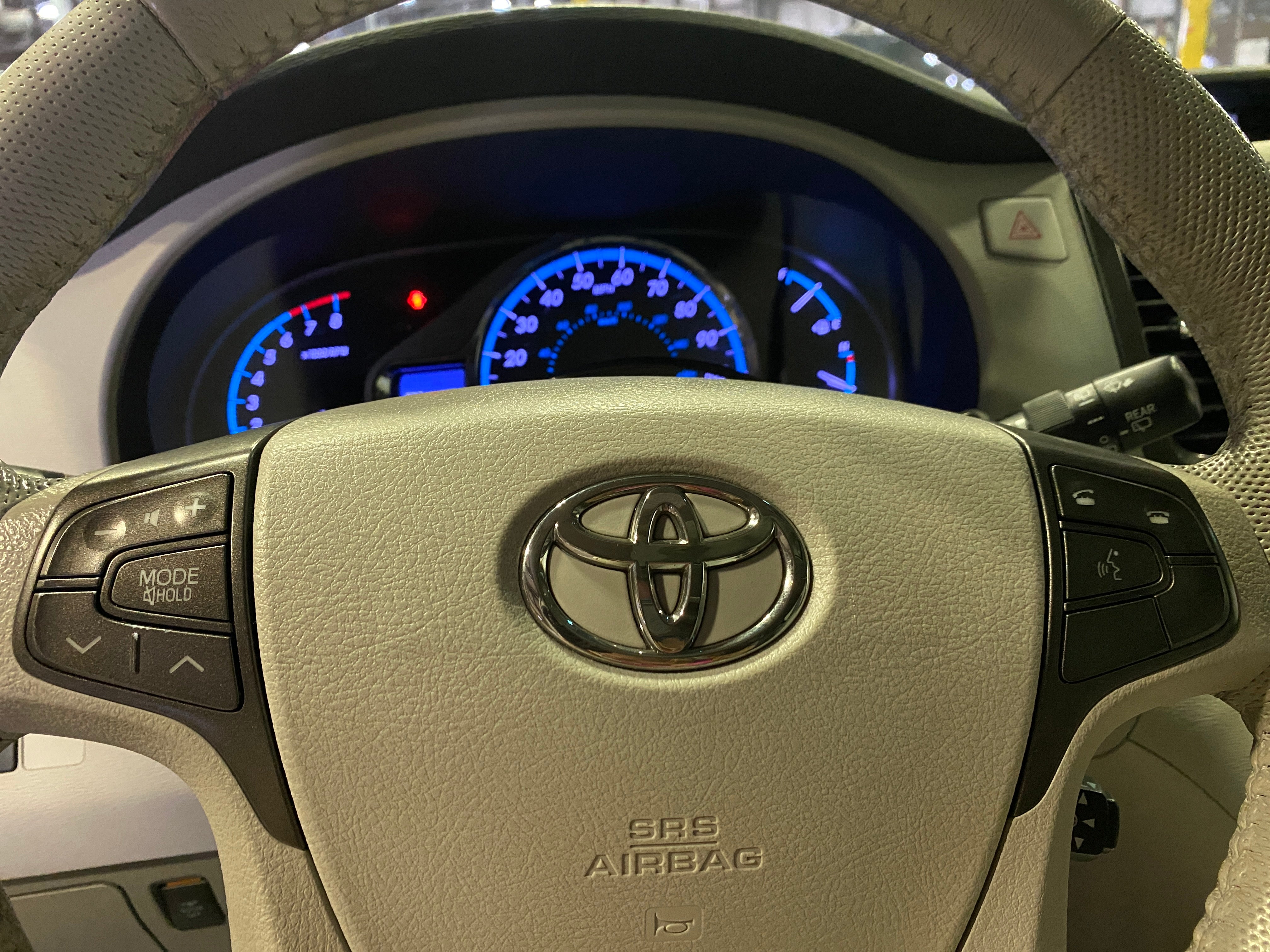 2011 Toyota Sienna XLE 4