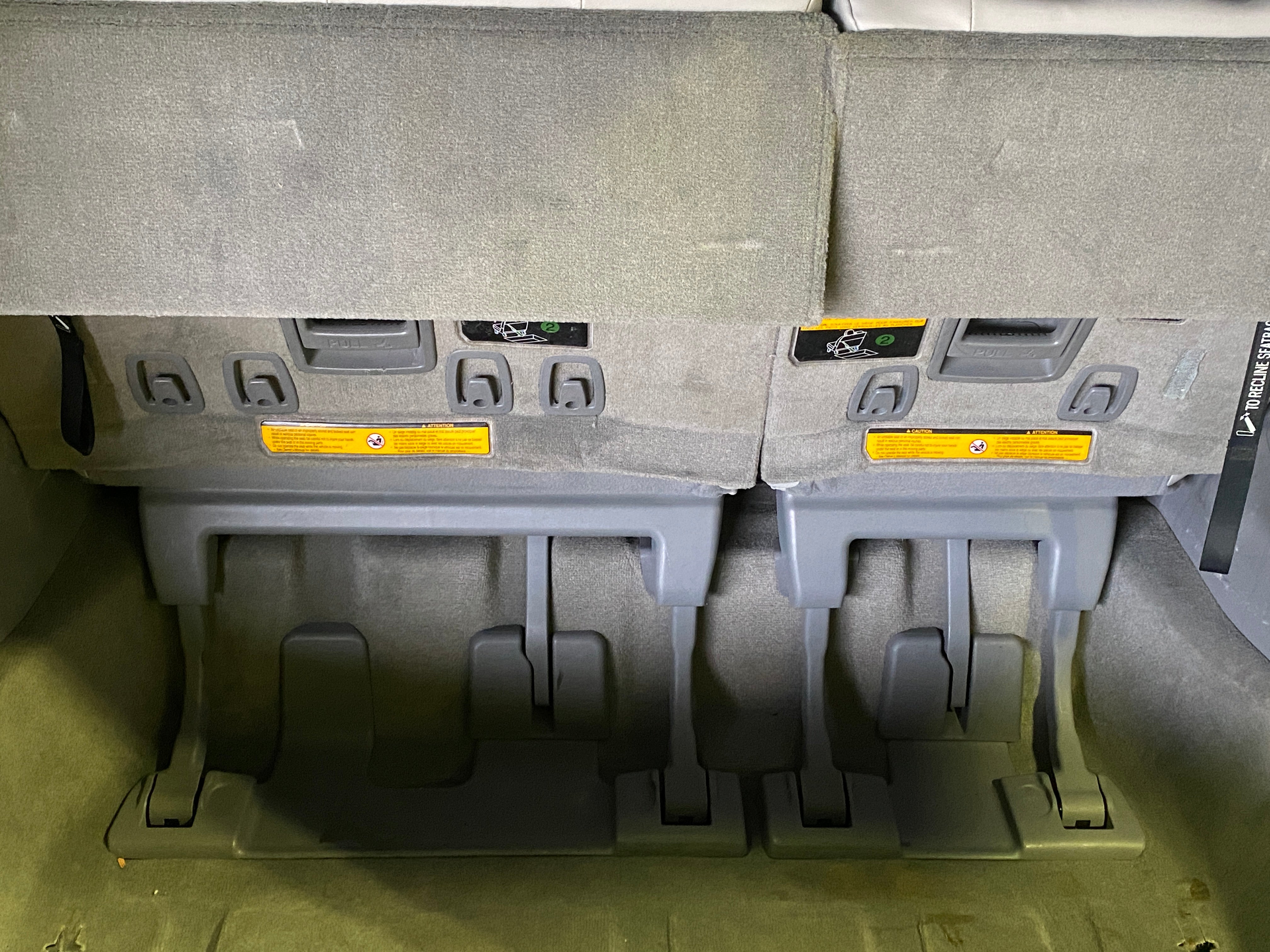 2011 Toyota Sienna XLE 6