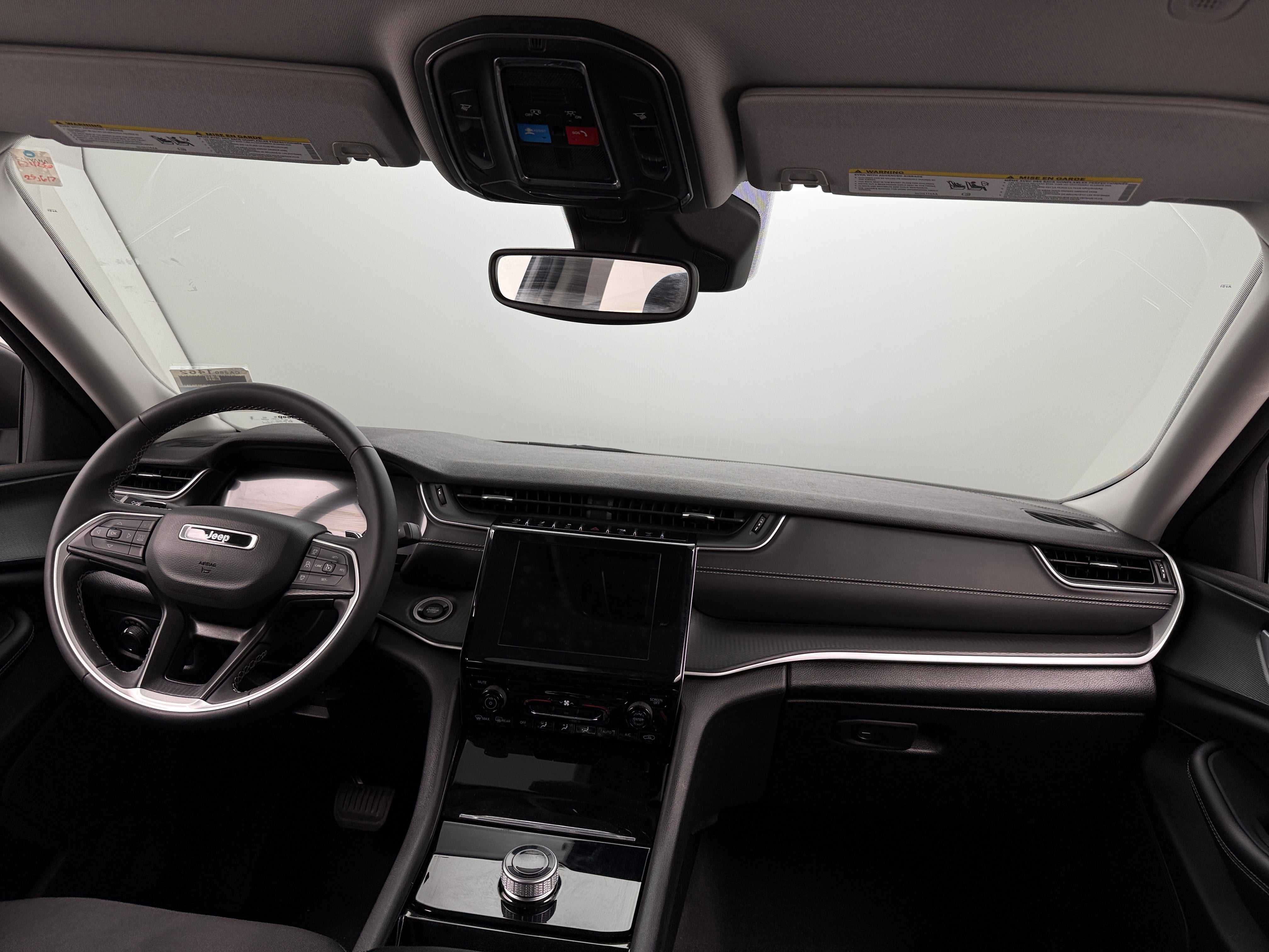 2023 Jeep Grand Cherokee L Laredo 3