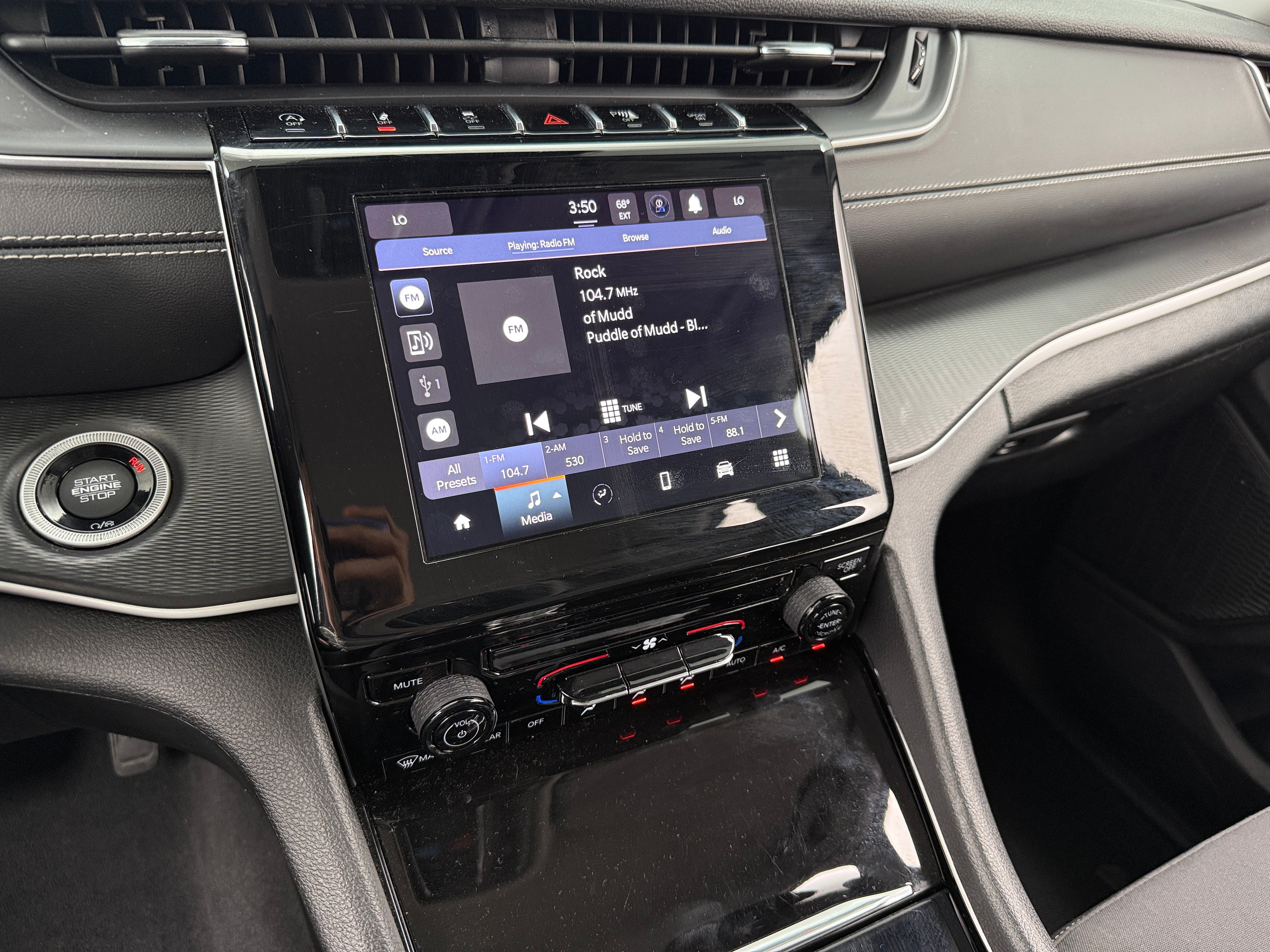 2023 Jeep Grand Cherokee L Laredo 4
