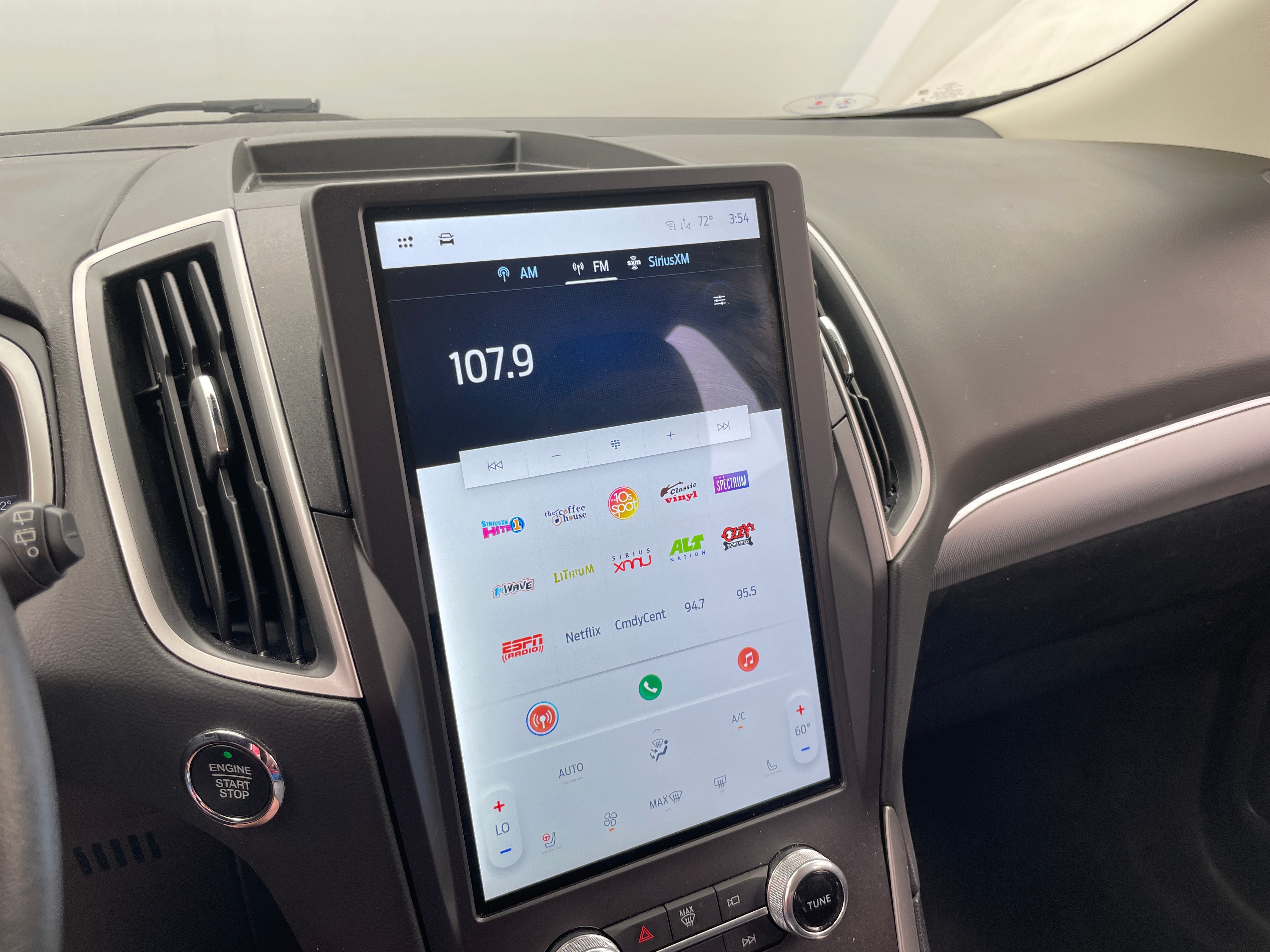 2021 Ford Edge SEL 3