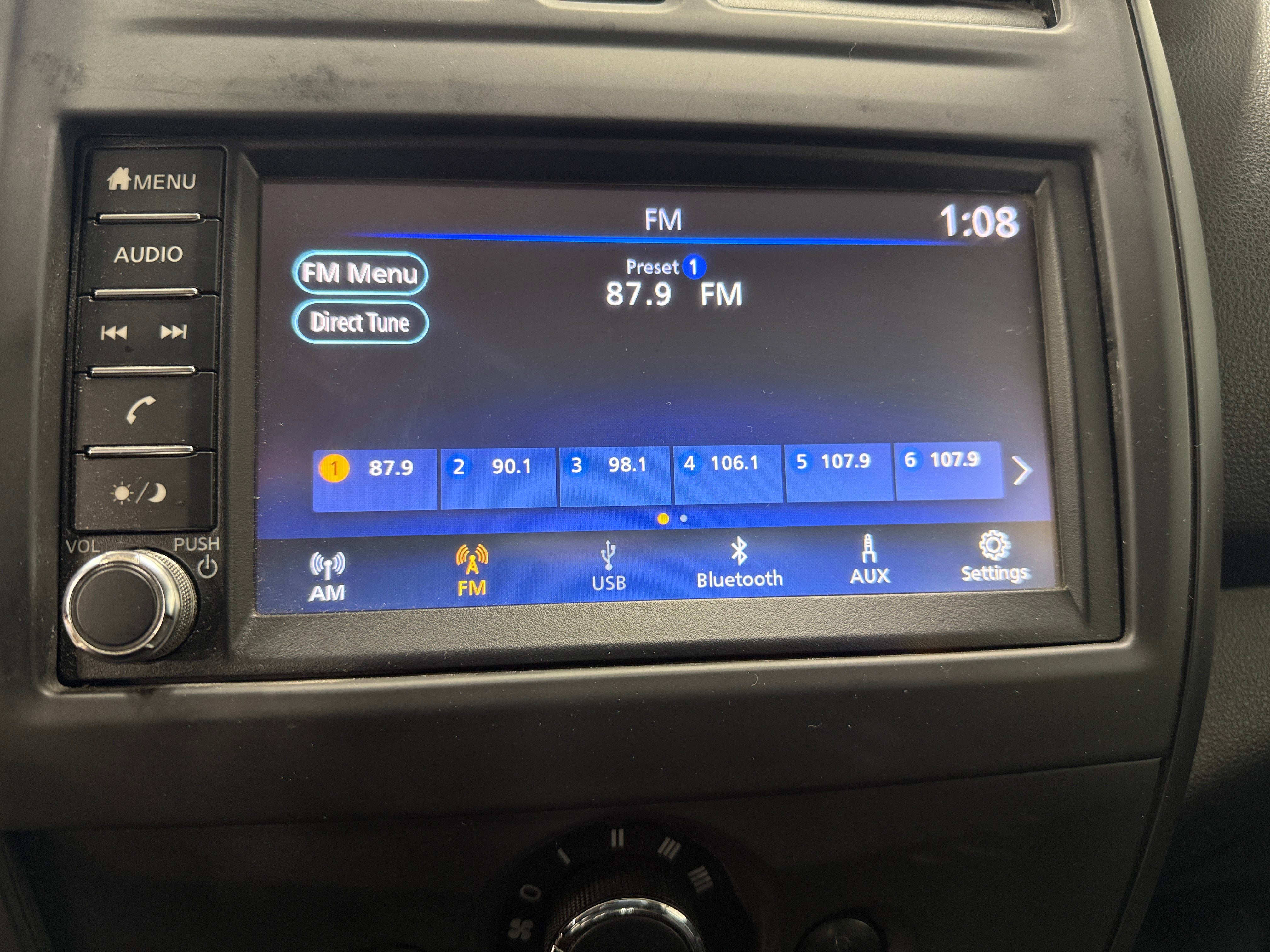 2019 Nissan Versa S 4