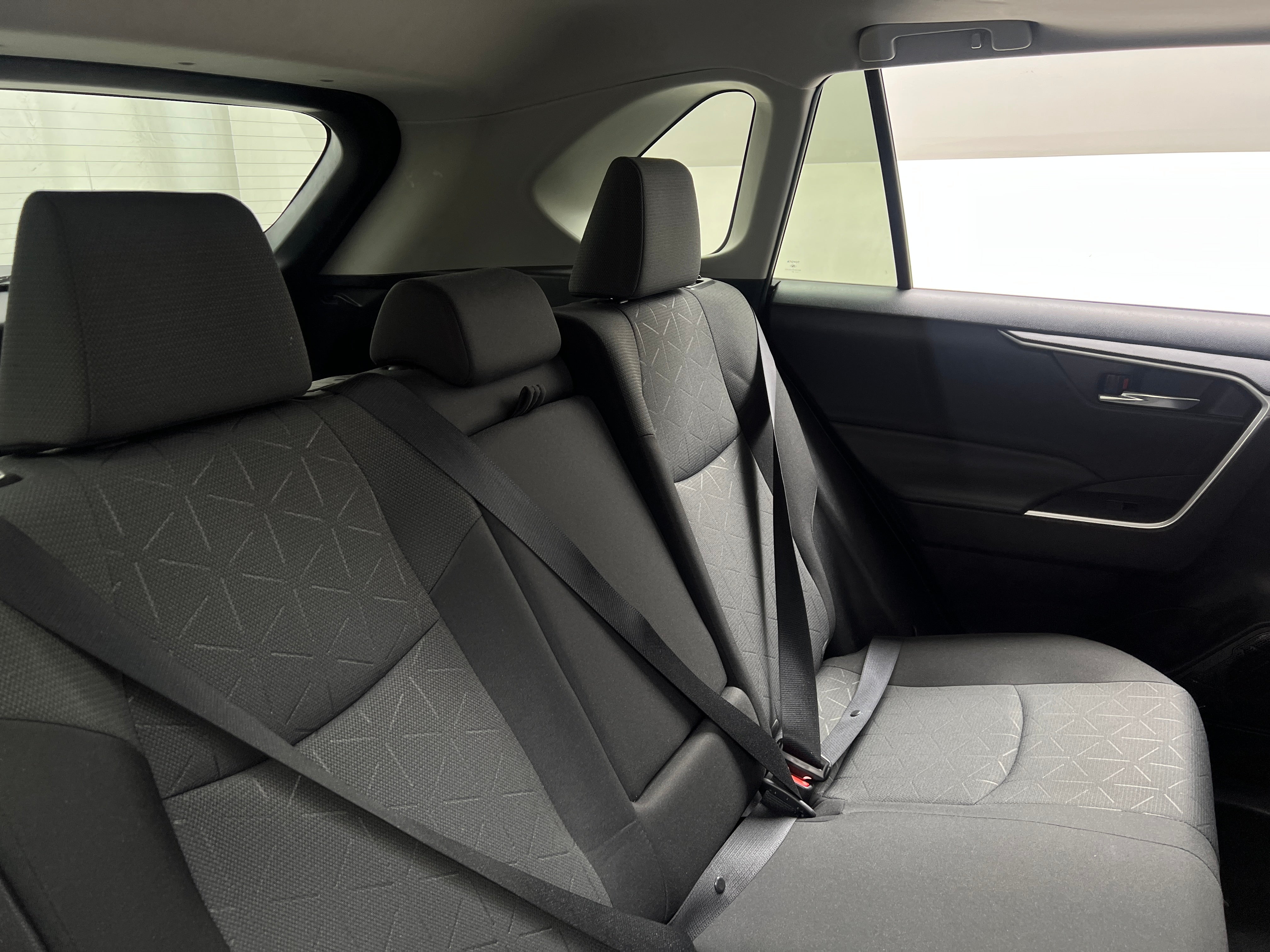 2022 Toyota RAV4 XLE 6